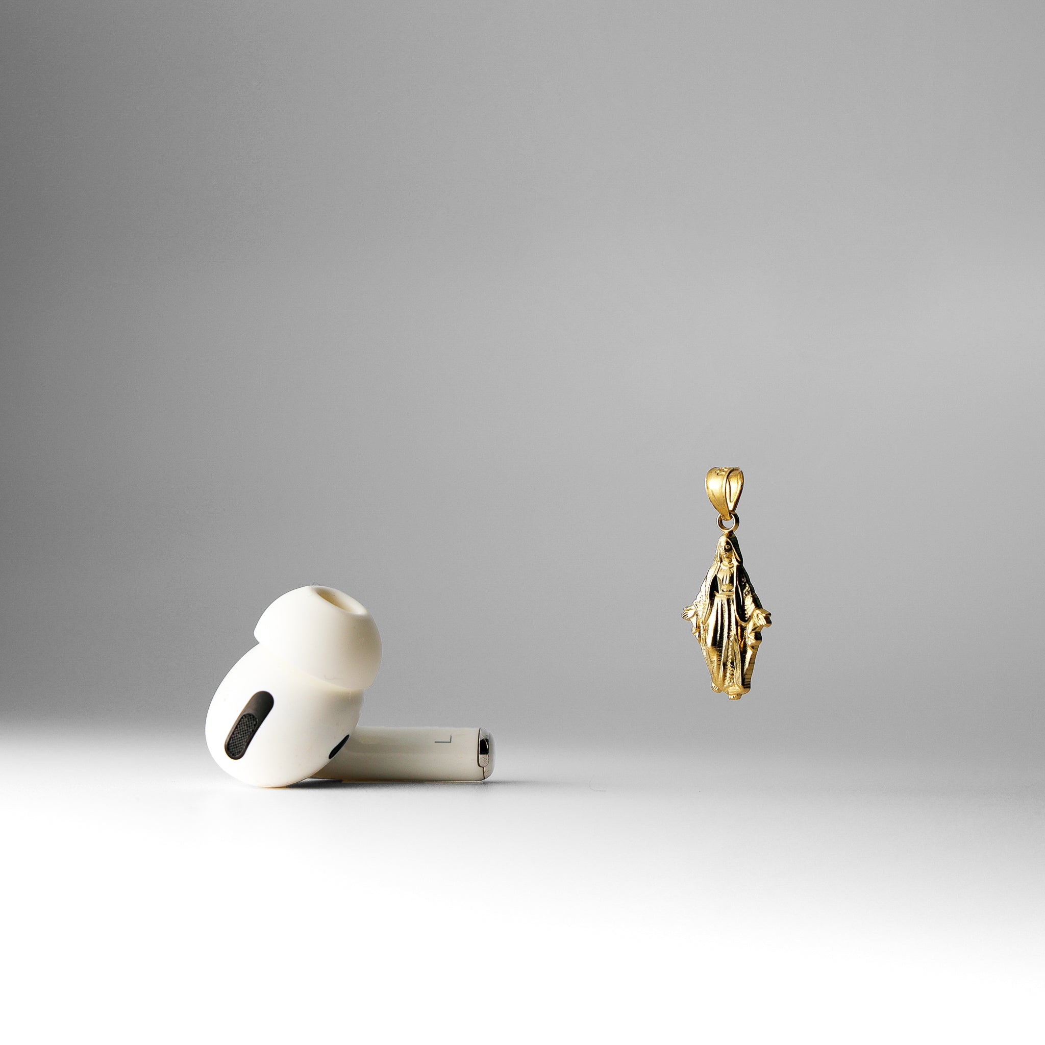 Gold Religious Milagrosa Pendant - Model 1487 - Charlie & Co. Jewelry