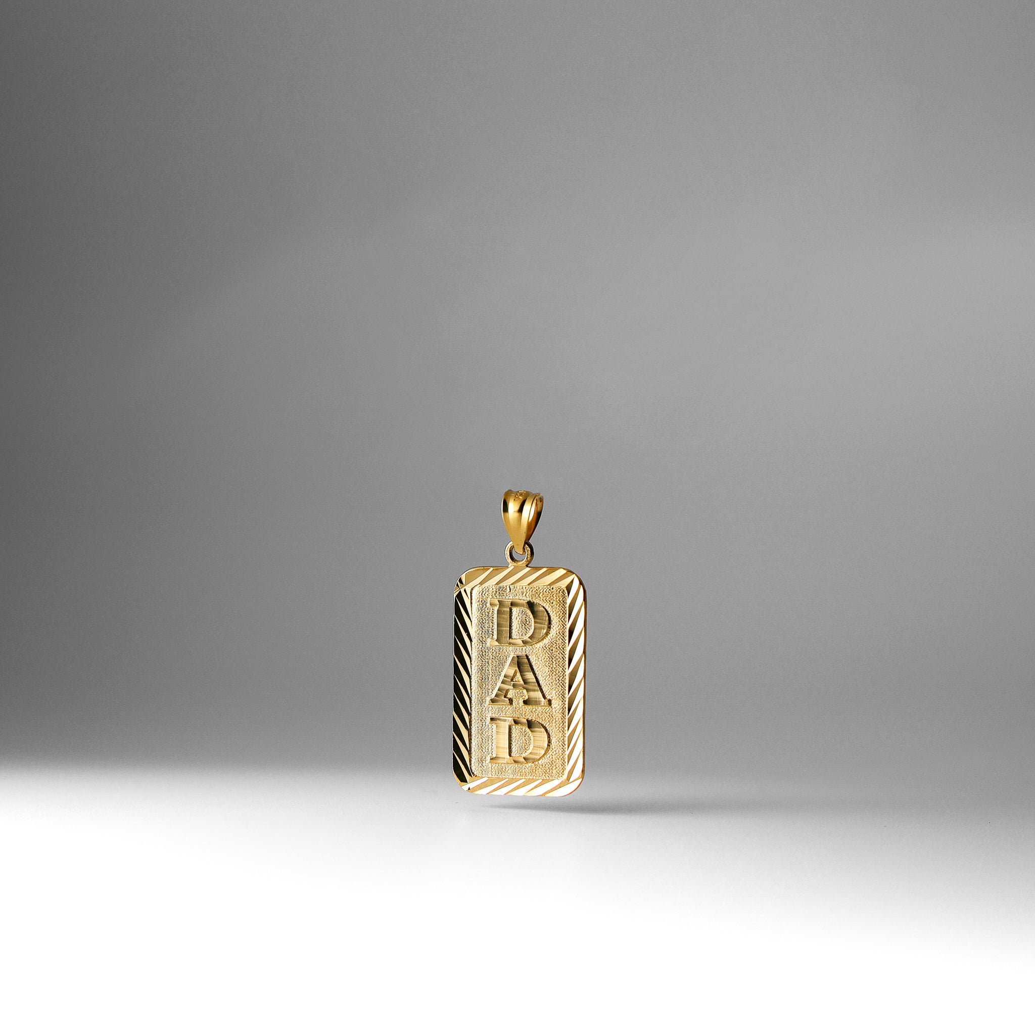 Dad fashion pendant gold