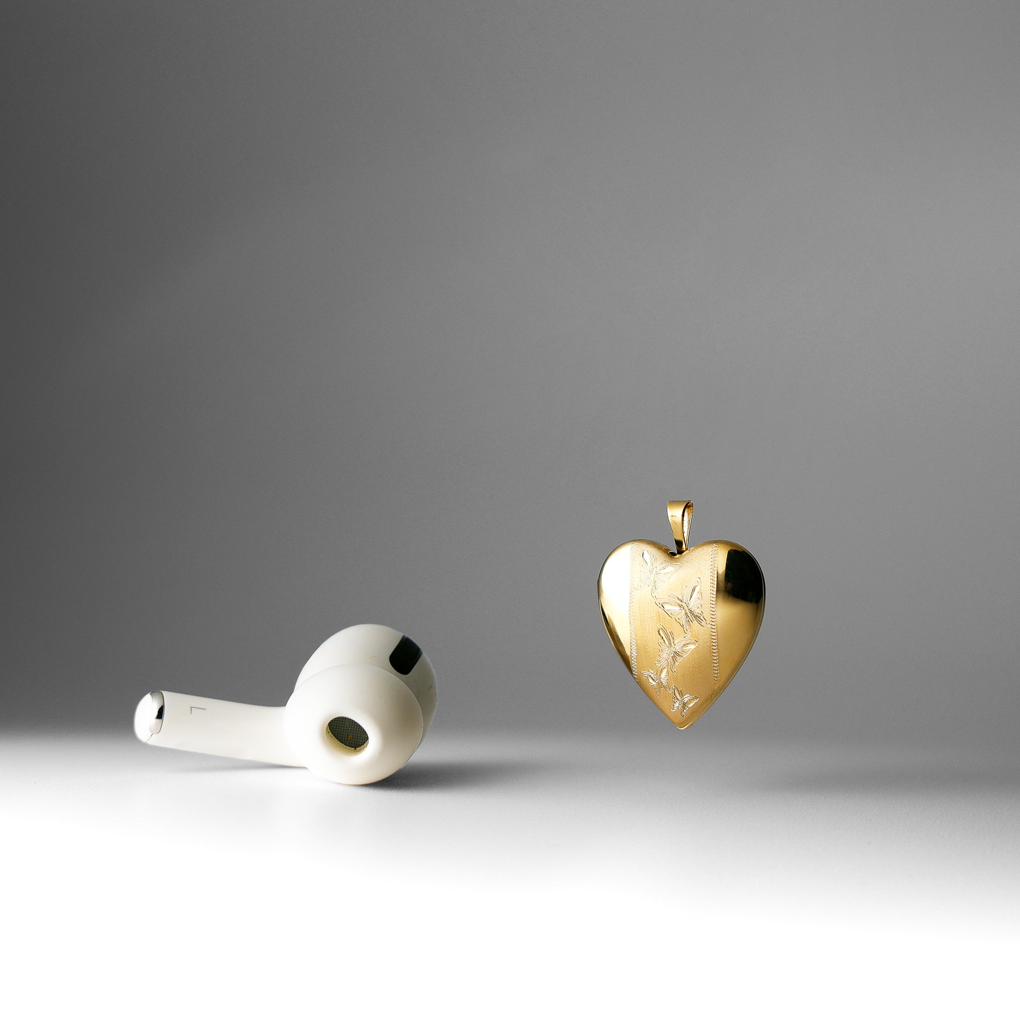 Gold Heart Locket Pendant Model-0617 - Charlie & Co. Jewelry
