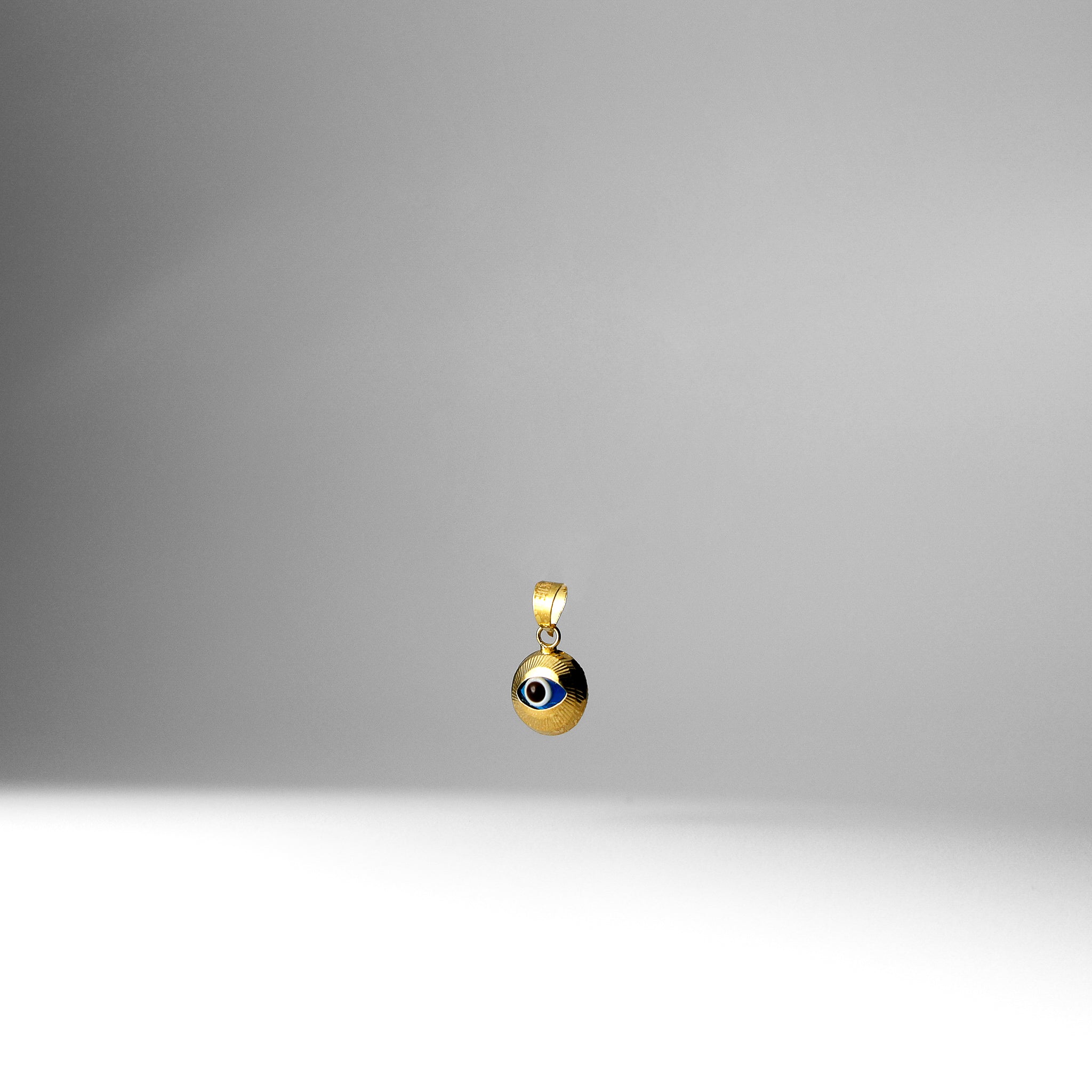 Gold Evil Eye Round Hamsa Pendant - Charlie & Co. Jewelry