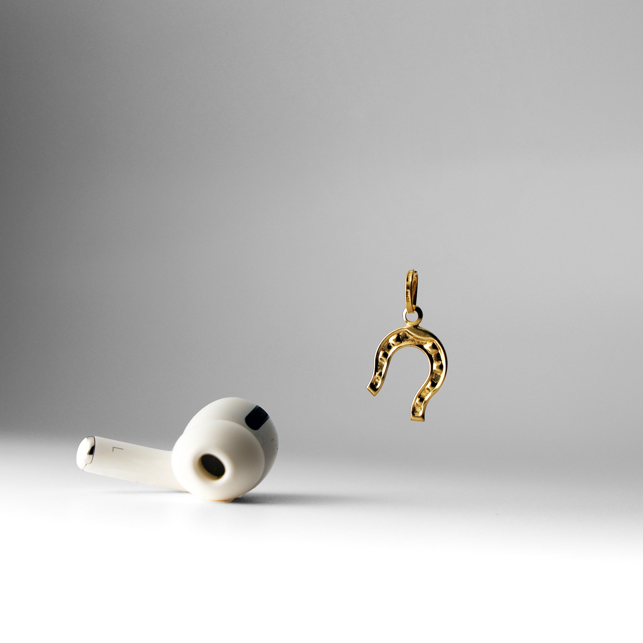 Gold Lucky Horseshoe Pendant Model-1707 - Charlie & Co. Jewelry