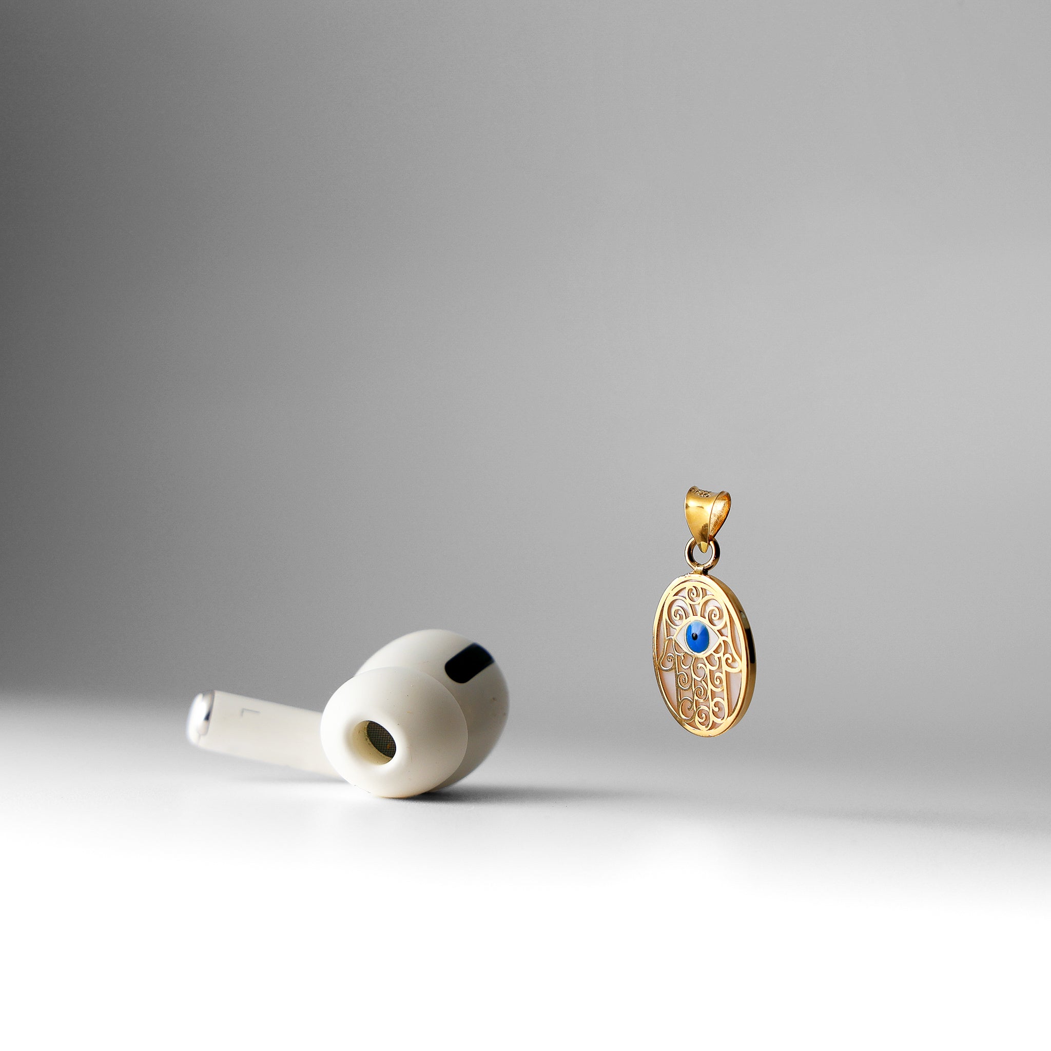 Gold Evil Eye Hamsa Oval Medal - Model 2516 - Charlie & Co. Jewelry