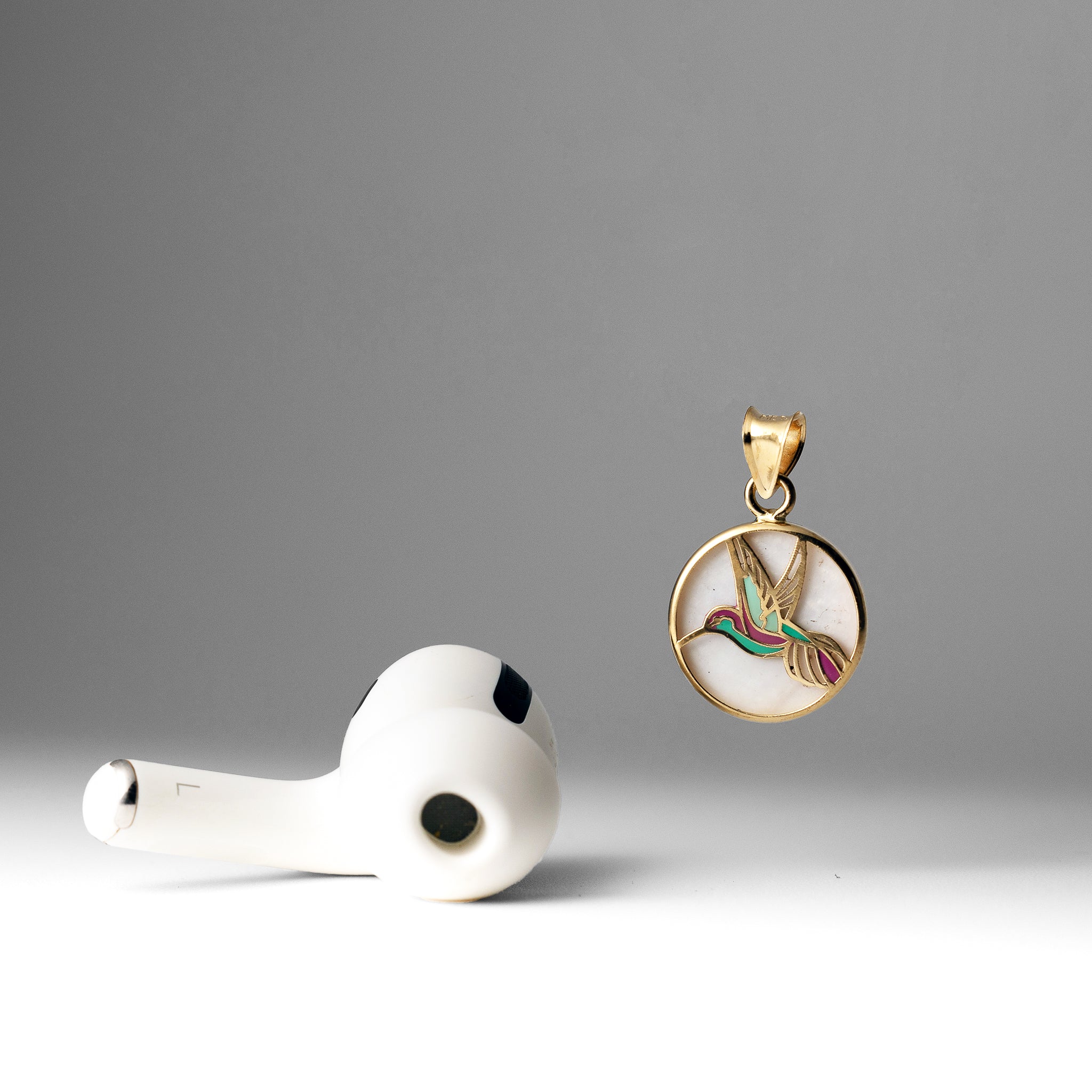 Gold Hummingbird Round Pendant With Mother of Pearl Backdrop - Model PT2519 - Charlie & Co. Jewelry