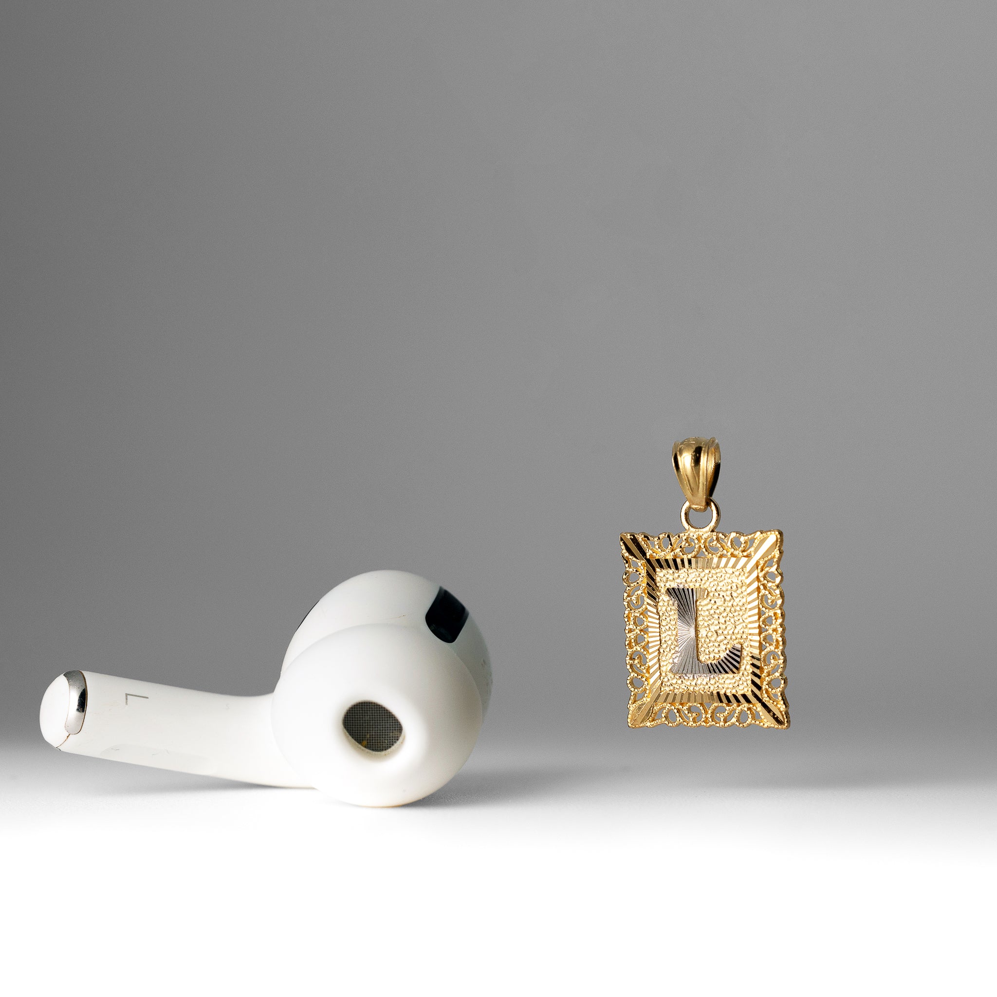 Gold Letter L Pendants | A-Z Gold Pendants - Charlie & Co. Jewelry