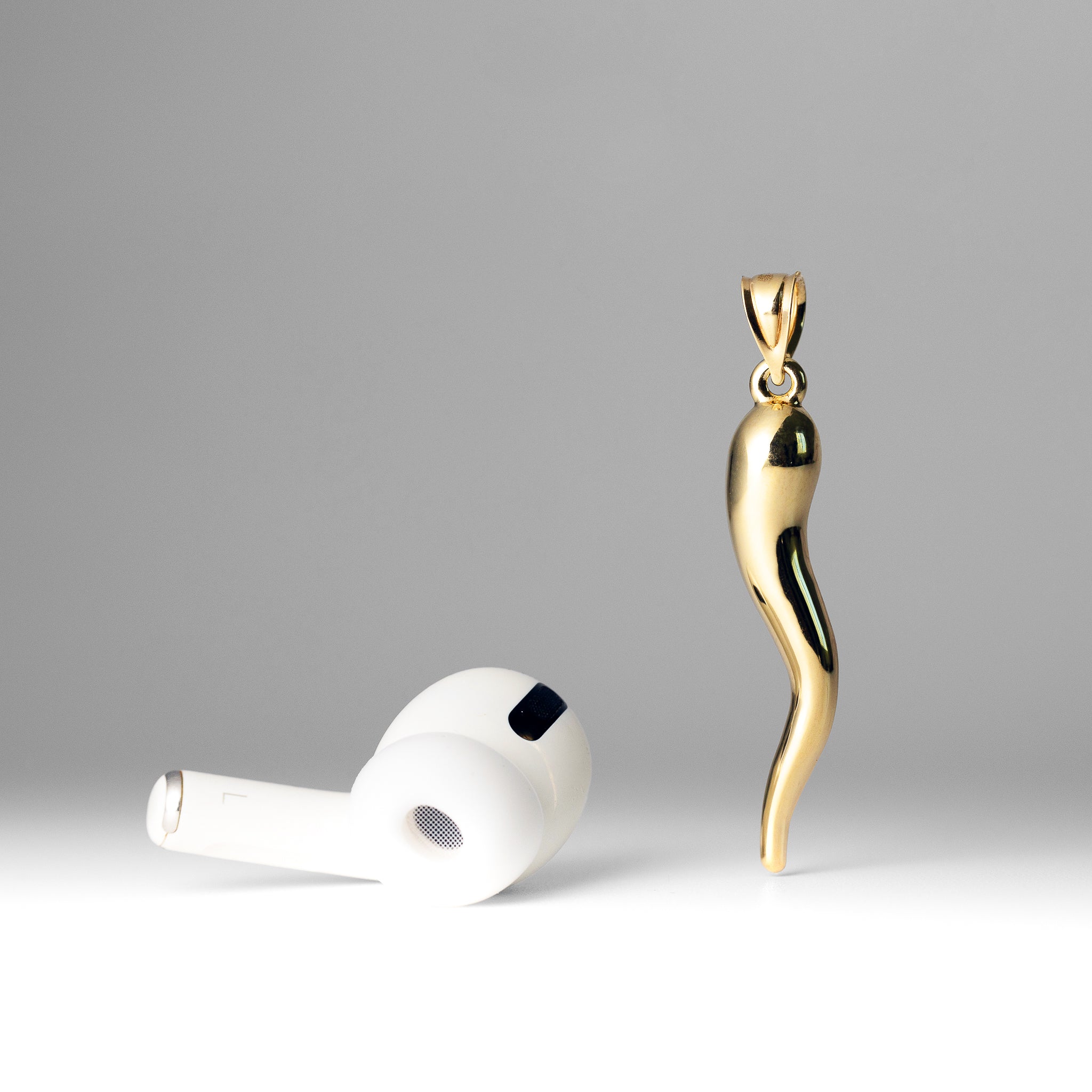 Gold Light Weight Extra Large 3D Italian Horn Charm - Model K6388 - Charlie & Co. Jewelry