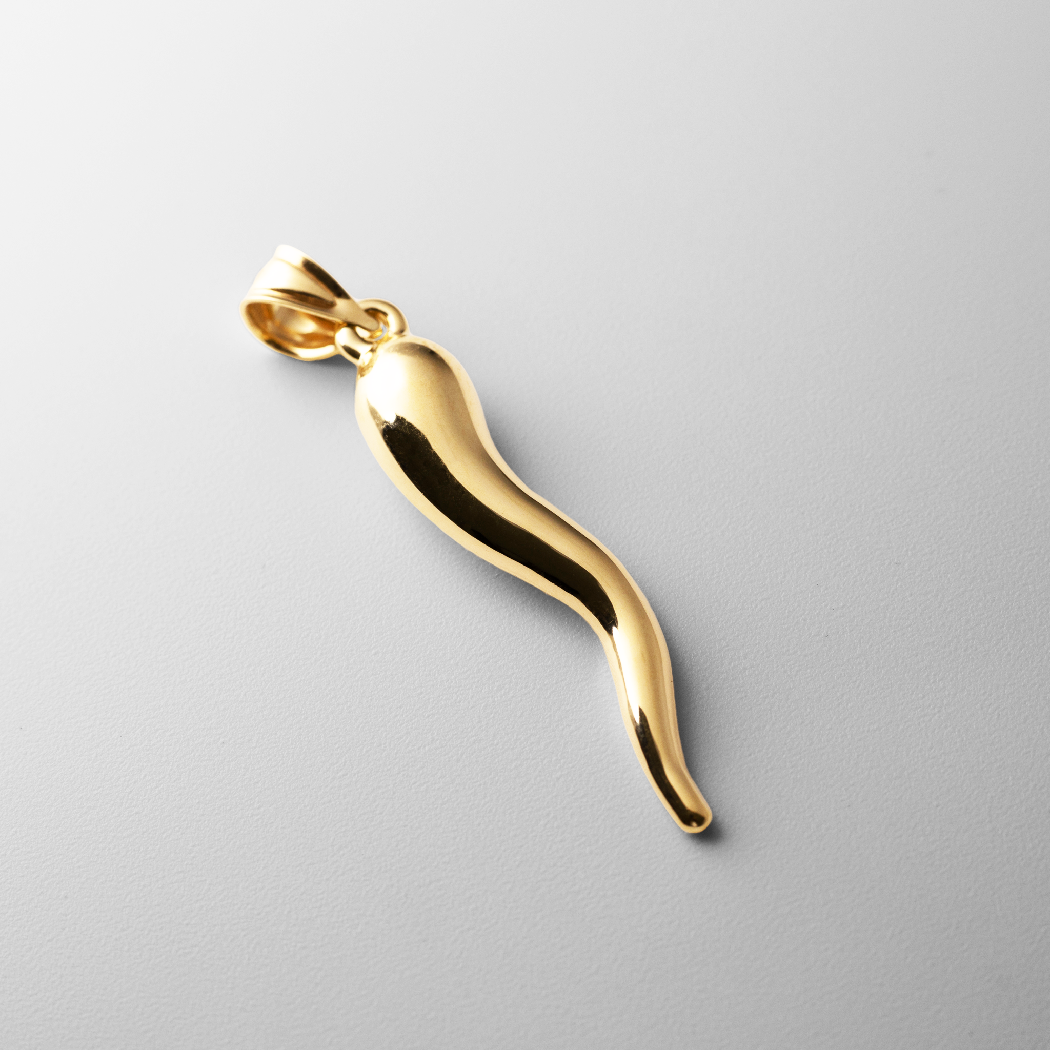 Gold Light Weight Extra Large 3D Italian Horn Charm - Model K6388 - Charlie & Co. Jewelry