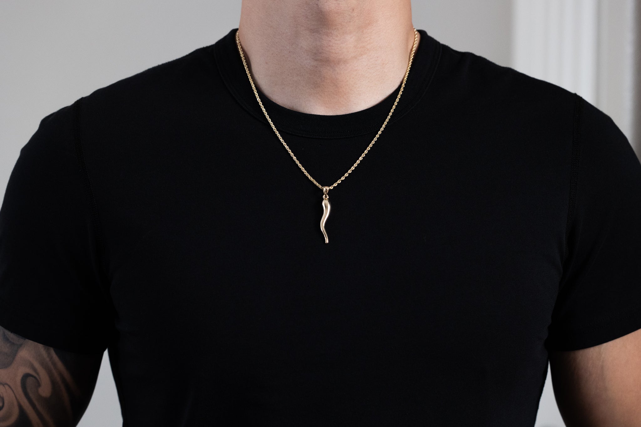 Gold Light Weight Extra Large 3D Italian Horn Charm - Model K6388 - Charlie & Co. Jewelry