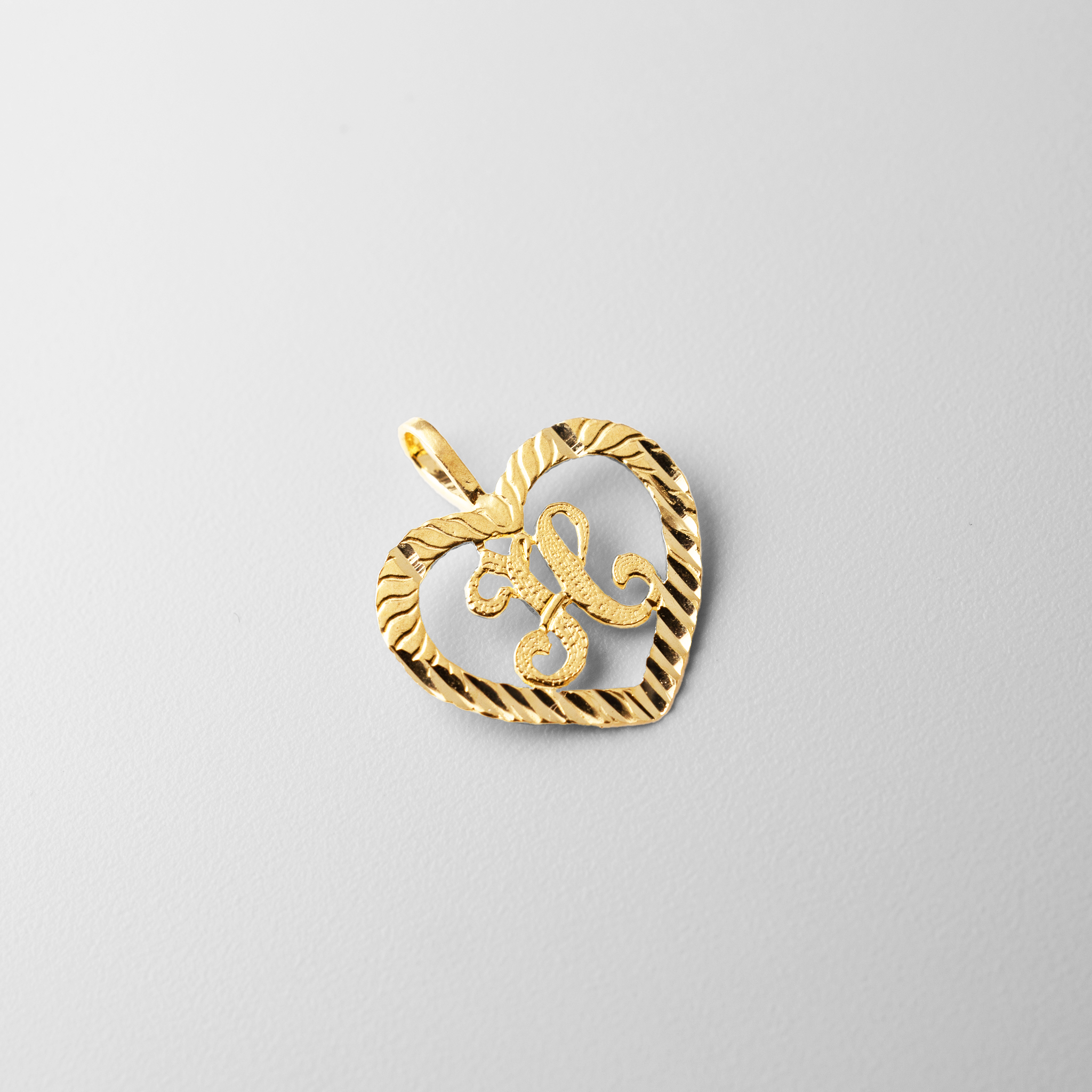 Gold Heart-Shaped Letter H Pendant | A-Z Pendants - Charlie & Co. Jewelry