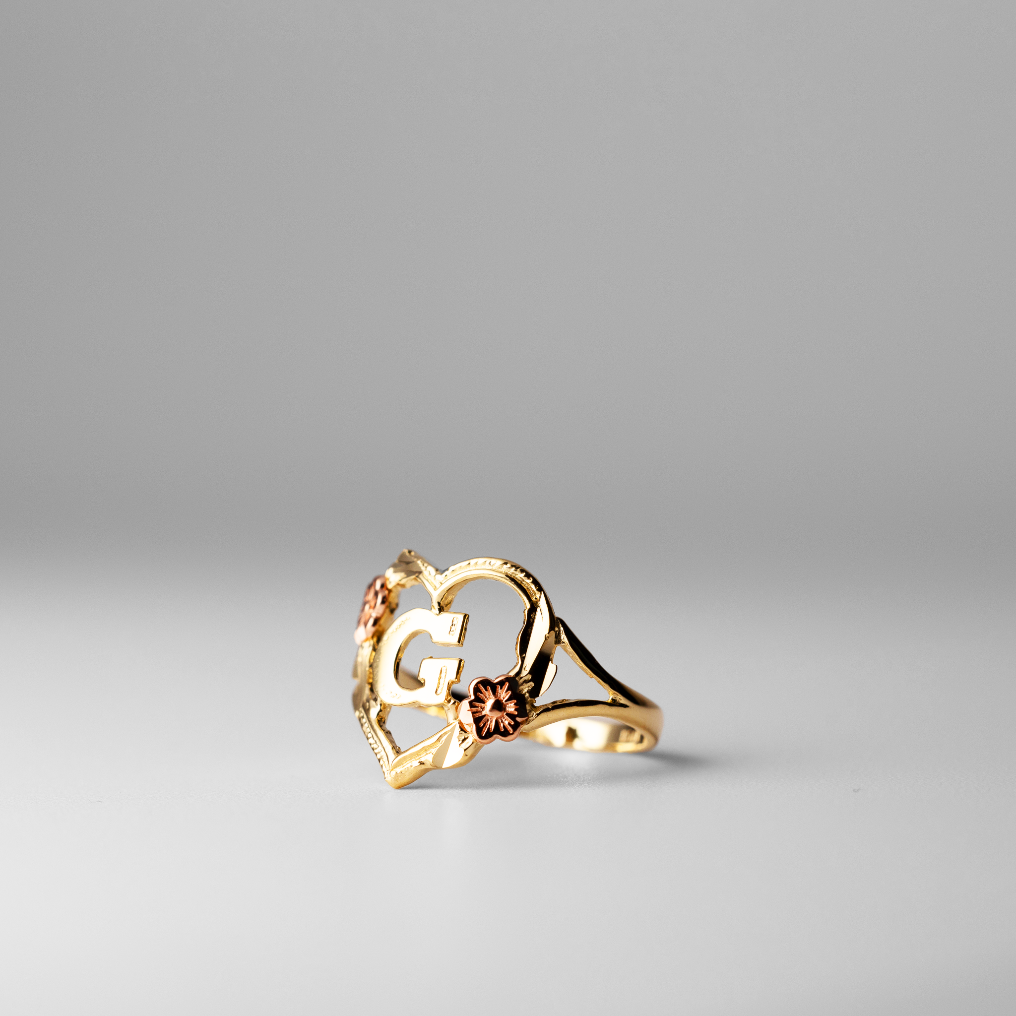 Gold Heart & Rose Initial "G" Ring - Charlie & Co. Jewelry