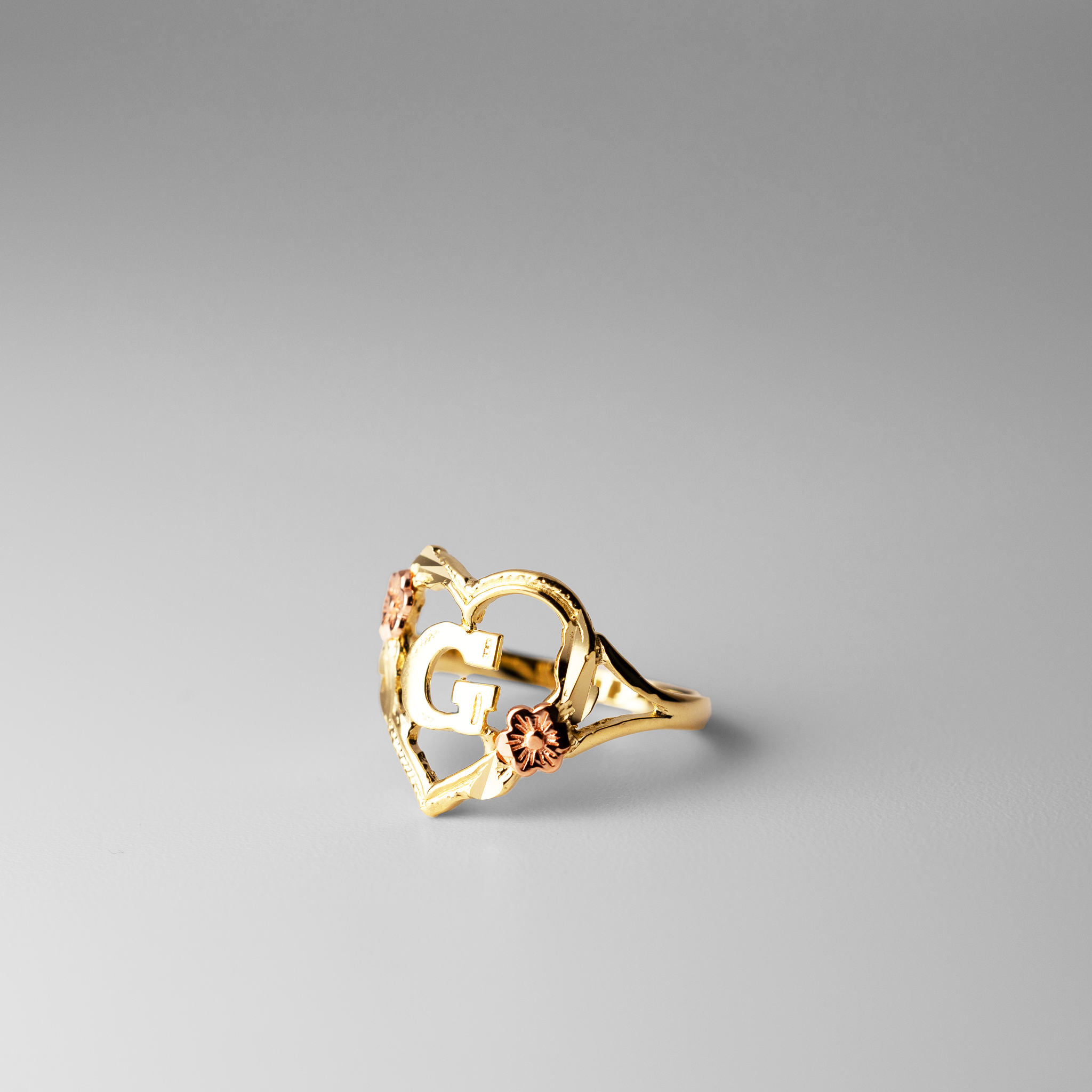 Gold Heart & Rose Initial "G" Ring - Charlie & Co. Jewelry