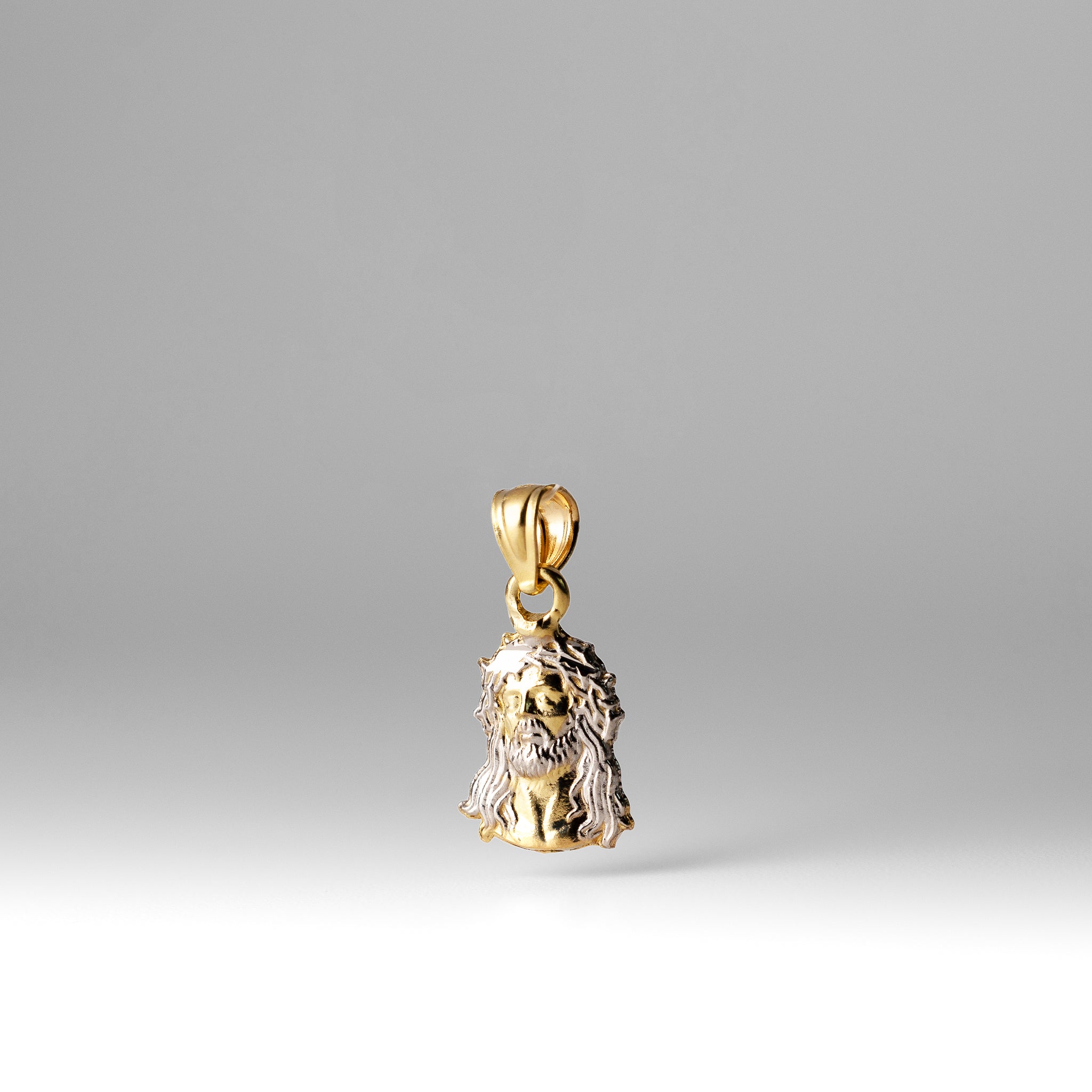Gold Dainty Jesus Head Pendant - Charlie & Co. Jewelry