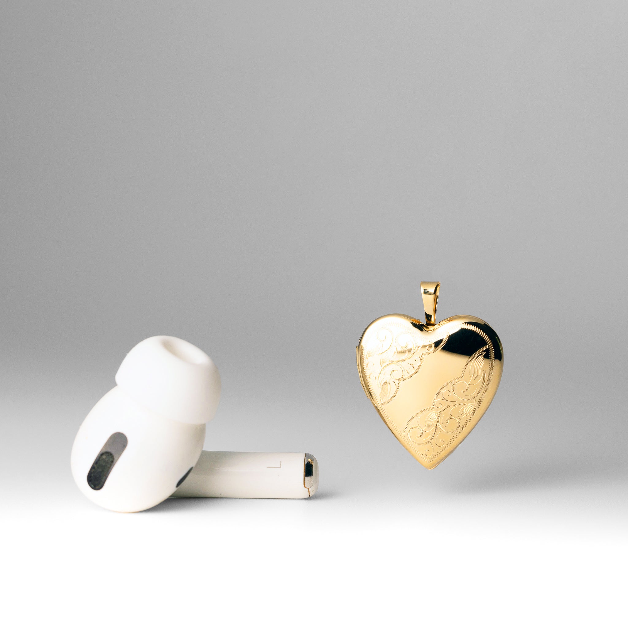 Gold Heart Locket Pendant - Model 0619 - Charlie & Co. Jewelry