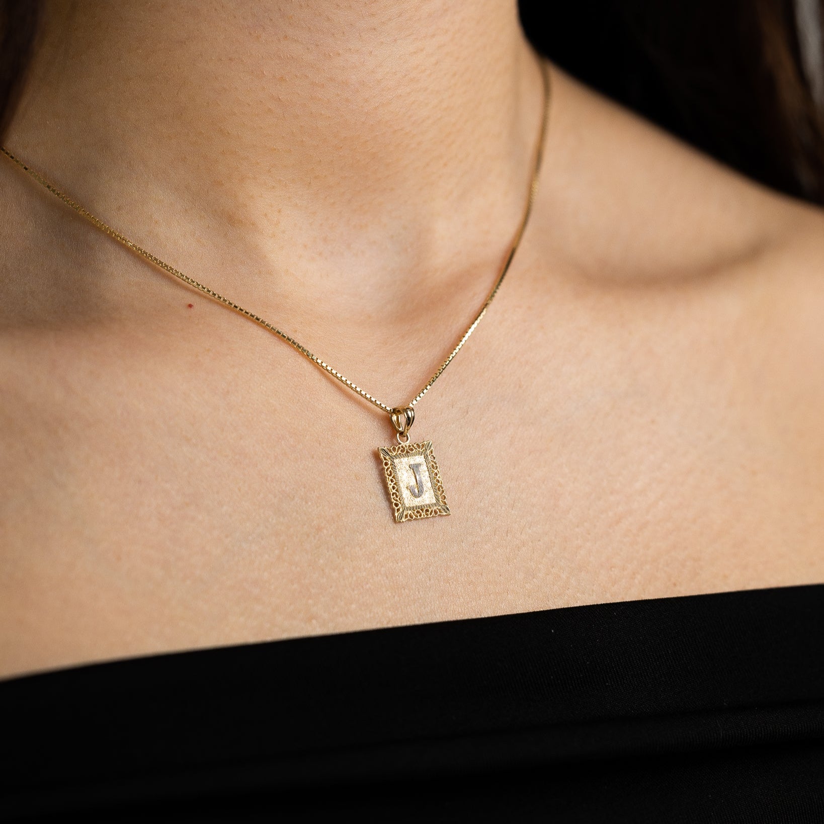 Gold Letter E Filigree Pendants | A-Z Gold Pendants - Charlie & Co. Jewelry