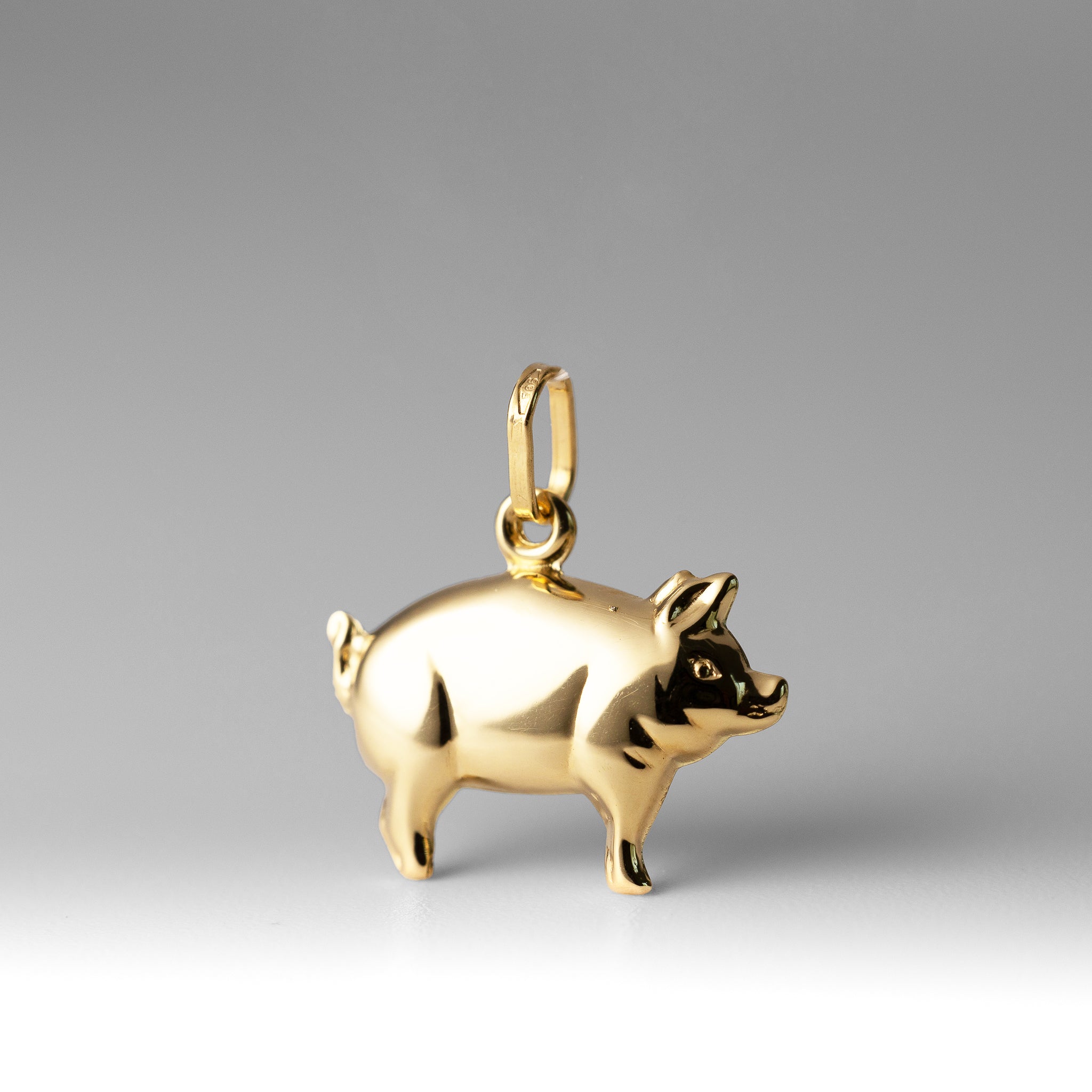 Gold 3D Pig Pendant - Charlie & Co. Jewelry