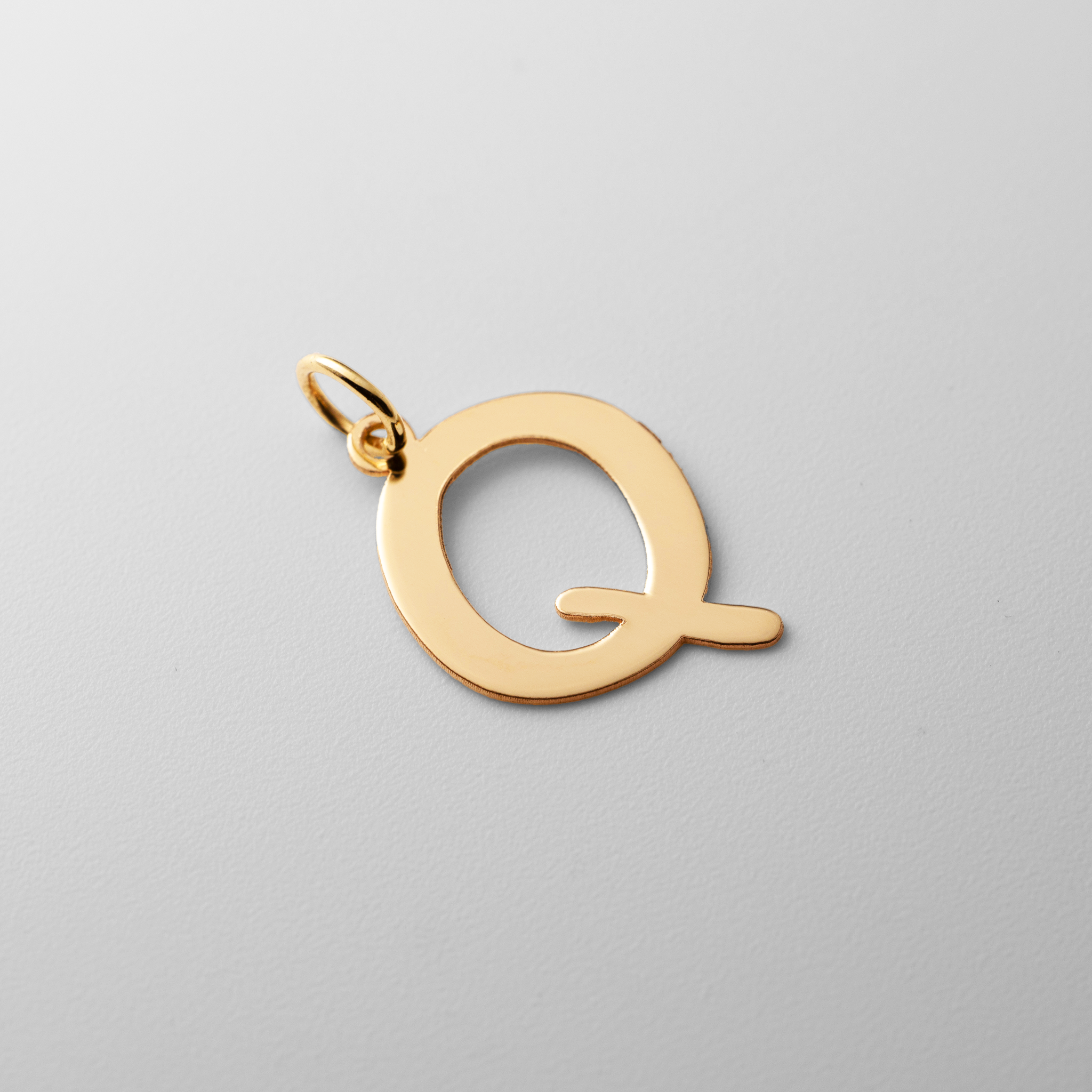 Gold Polished Letter 'Q' Initial Charm - Model YC1441 - Charlie & Co. Jewelry