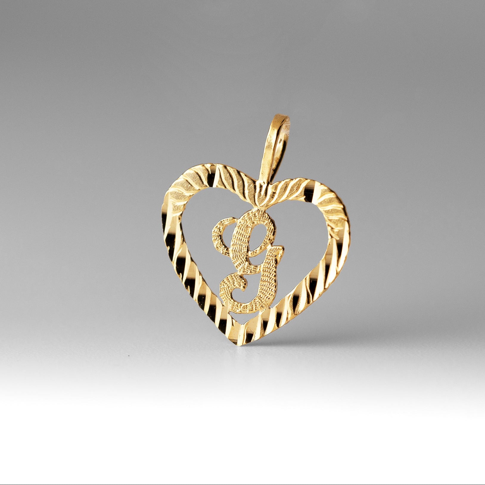 Gold Heart-Shaped Letter G Pendant | A-Z Pendants - Charlie & Co. Jewelry