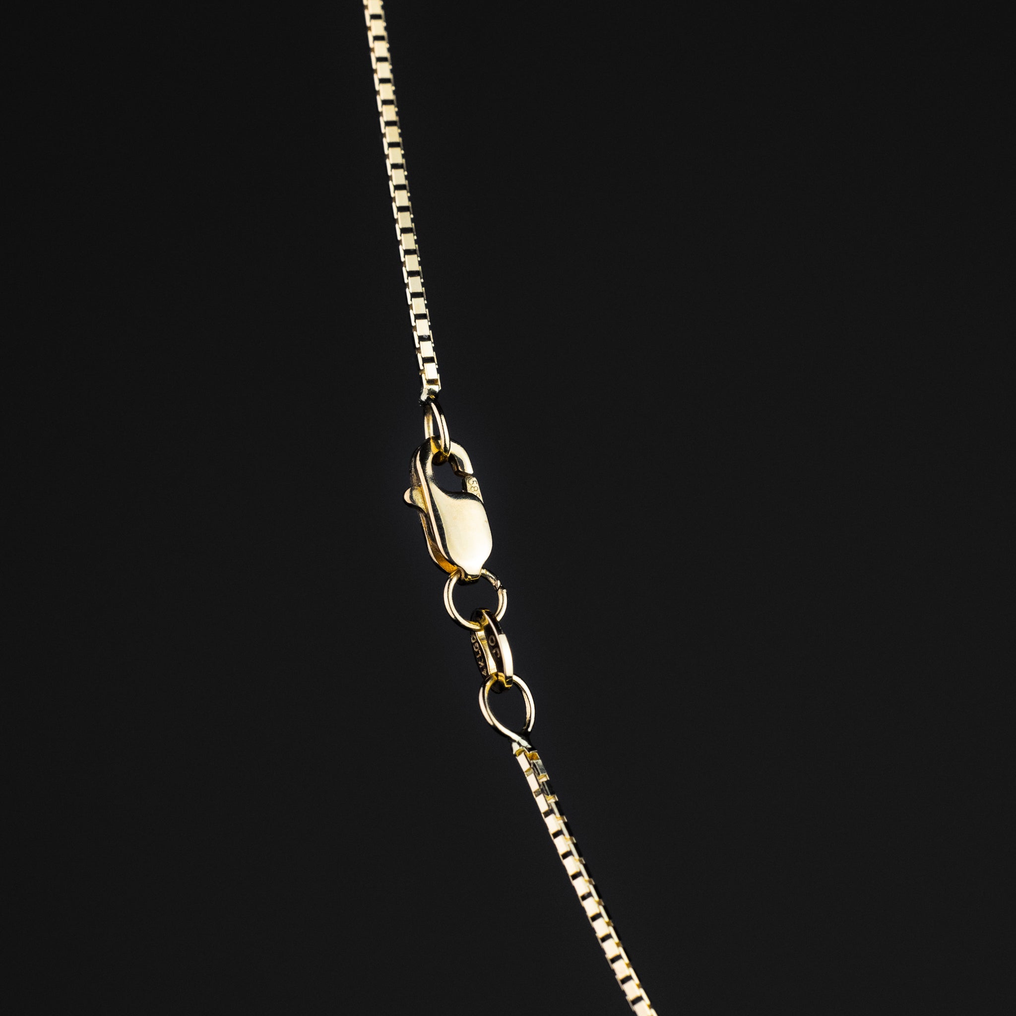 1mm Gold Box Chain - Model 0255 - Charlie & Co. Jewelry
