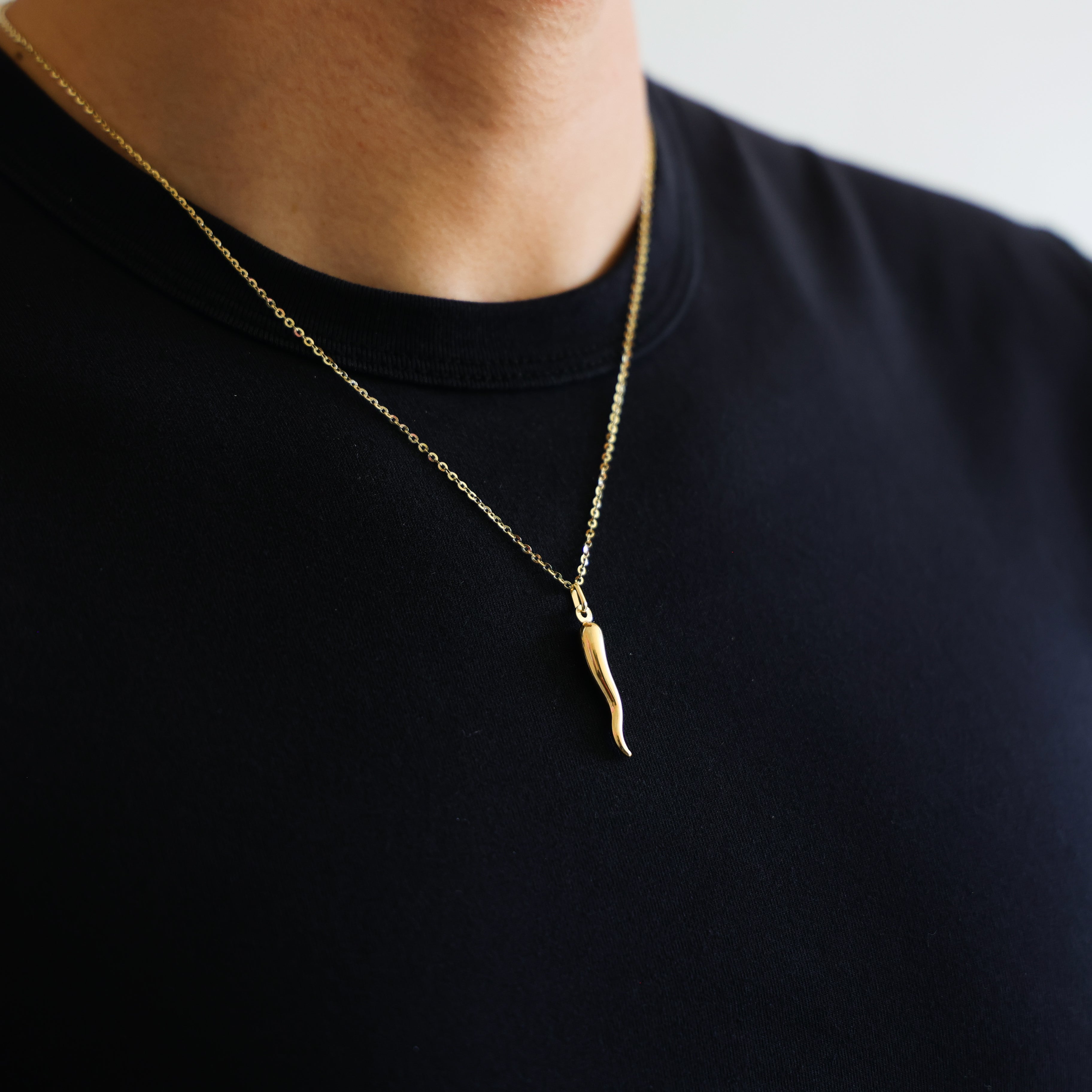 Gold Cornicello Italian Horn Pendant Model-793 - Charlie & Co. Jewelry