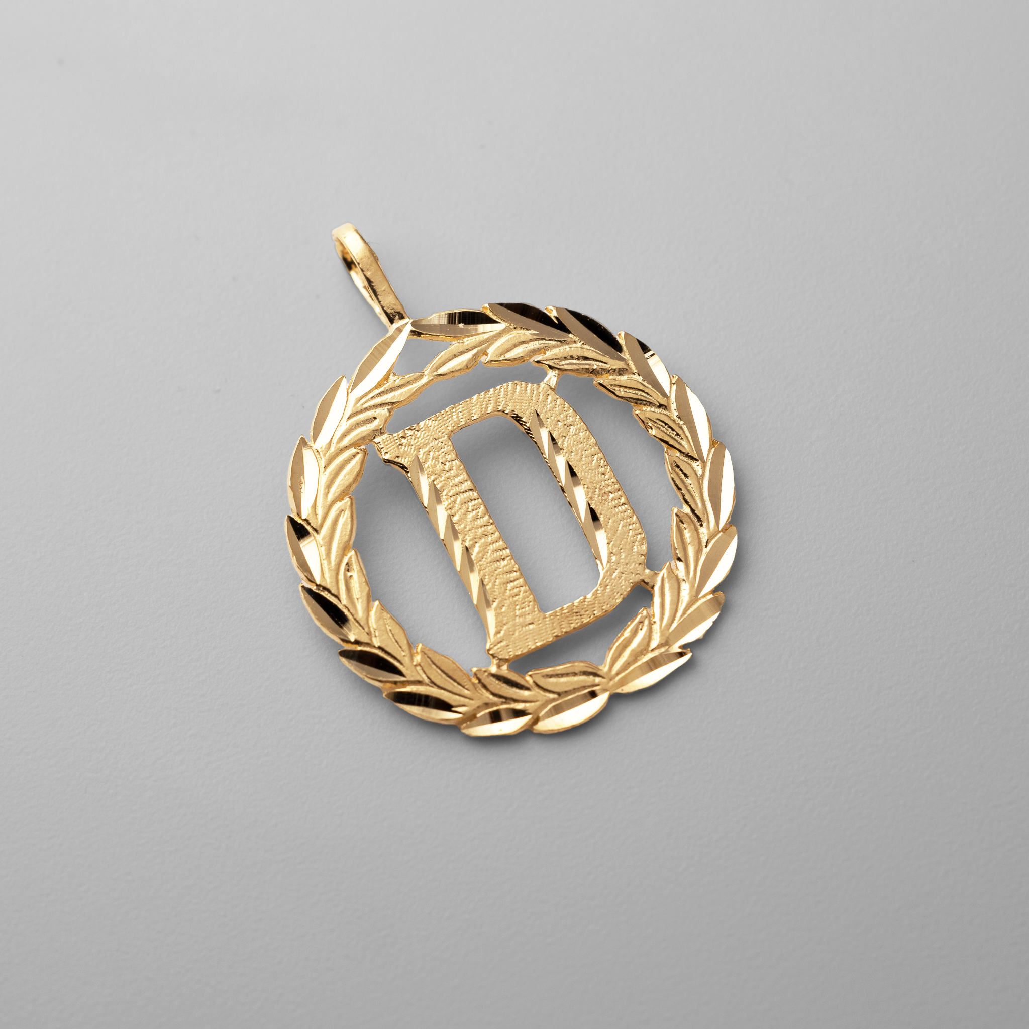 Gold Wreath D Initial Pendant | A-Z Pendants - Charlie & Co. Jewelry