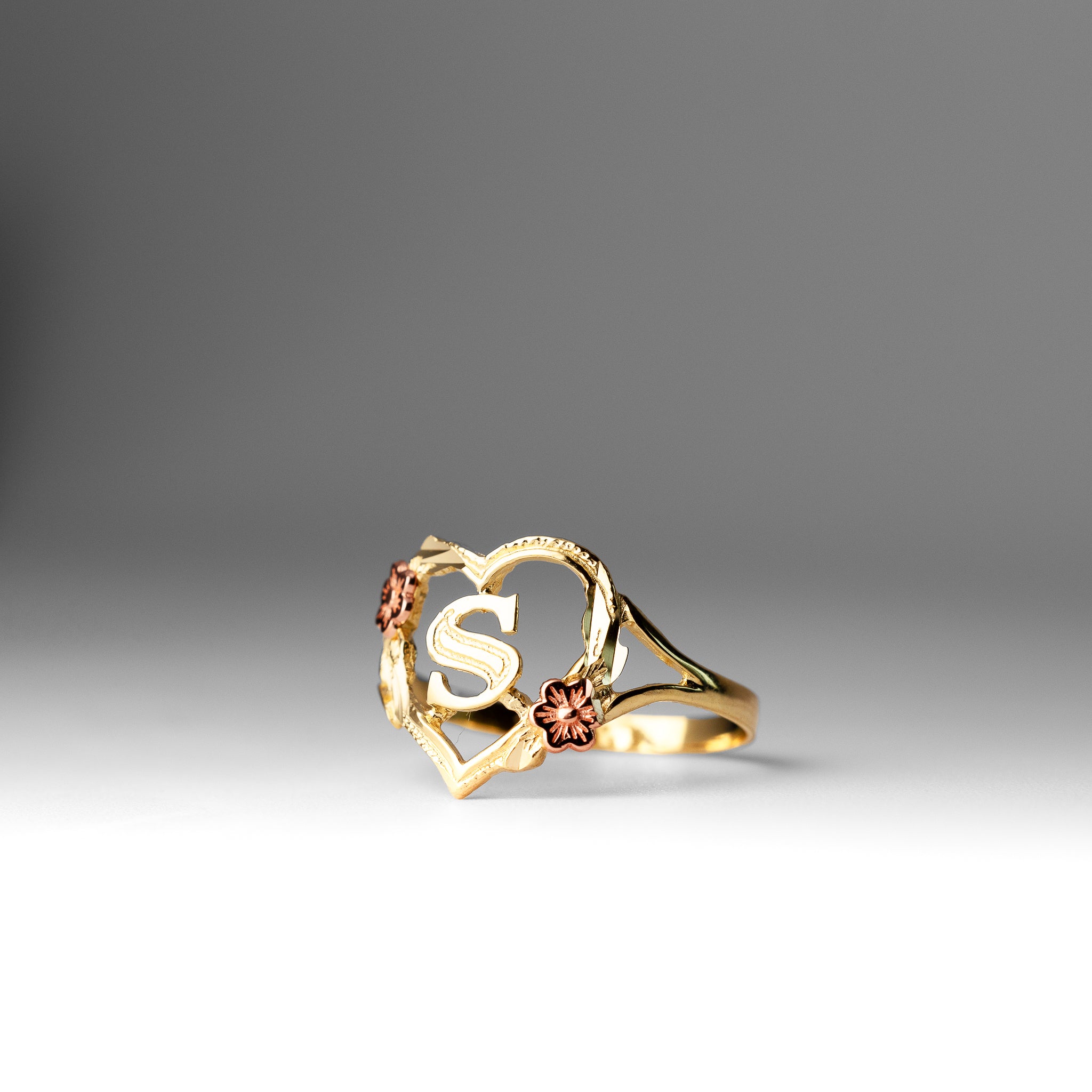 Gold Heart & Rose Initial "S" Ring - Charlie & Co. Jewelry