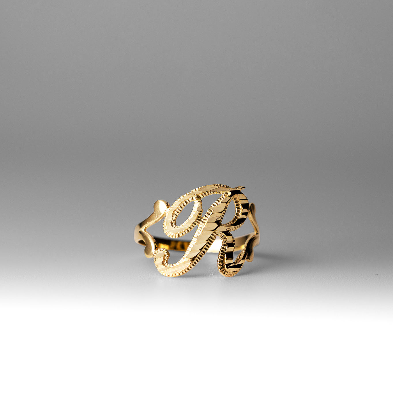 Gold Cursive Initial "R" Ring - Charlie & Co. Jewelry