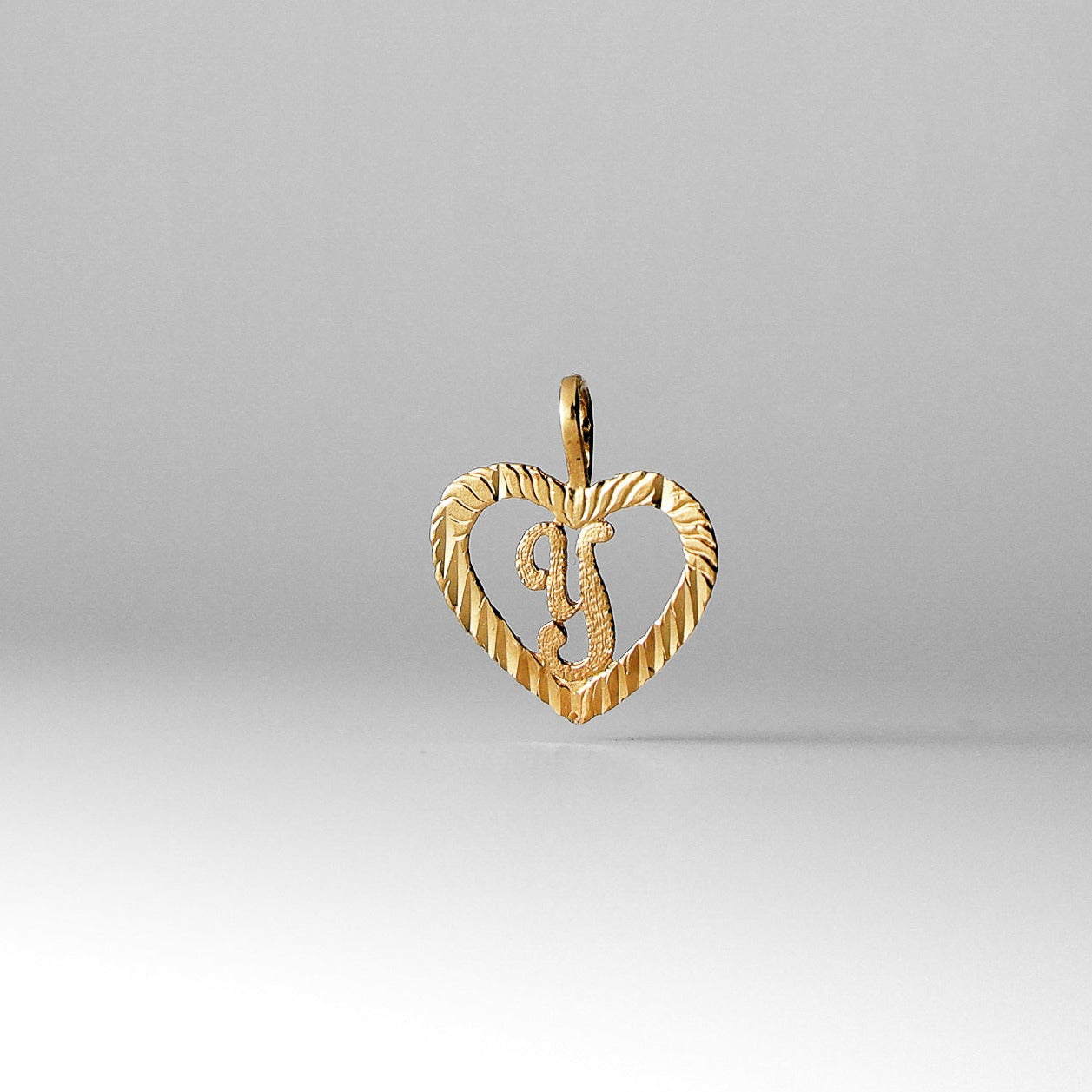 Gold Heart-Shaped Letter Y Pendant | A-Z Pendants - Charlie & Co. Jewelry