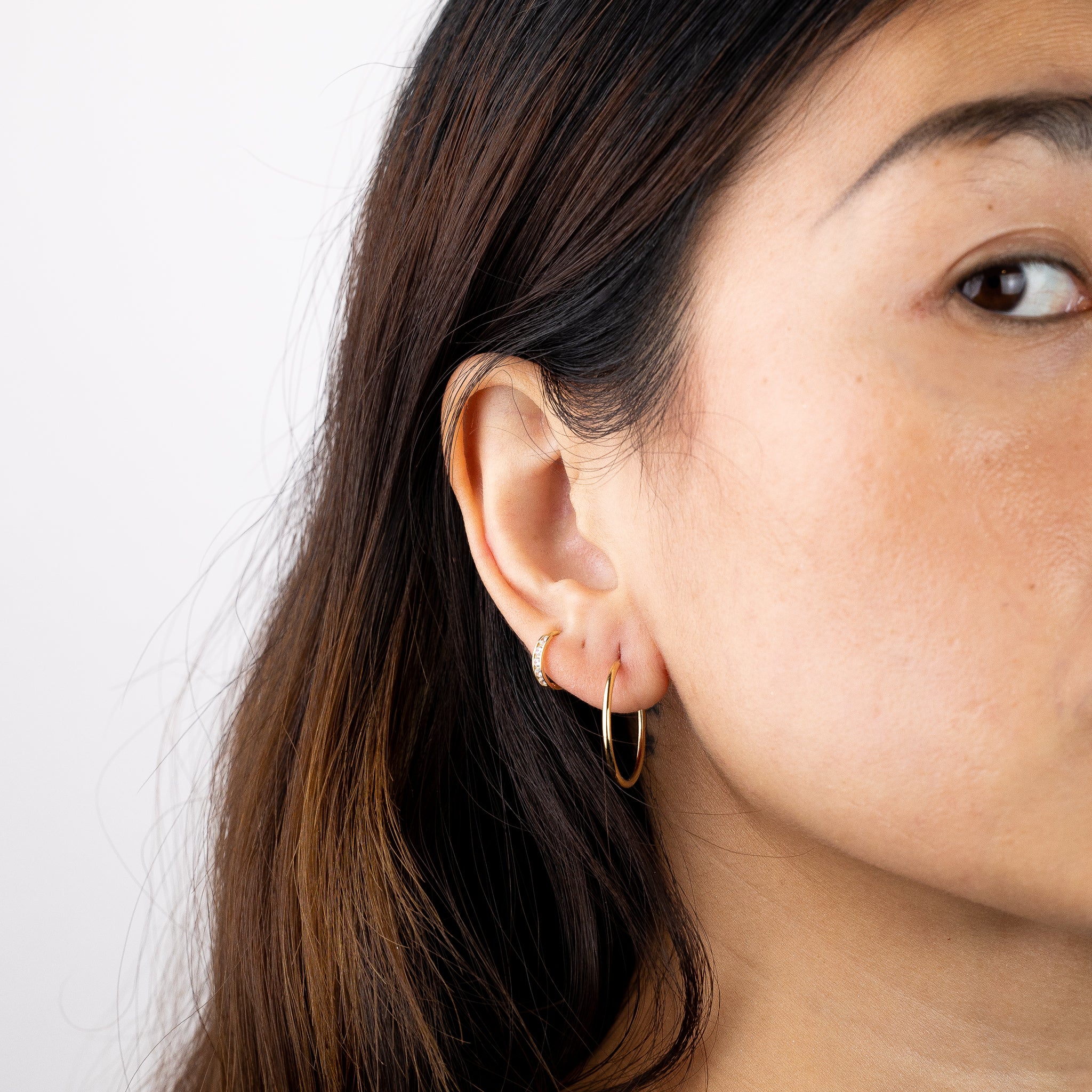 Gold 1.5mm Endless Hoop Earrings (25mm) - Model 121 - Charlie & Co. Jewelry