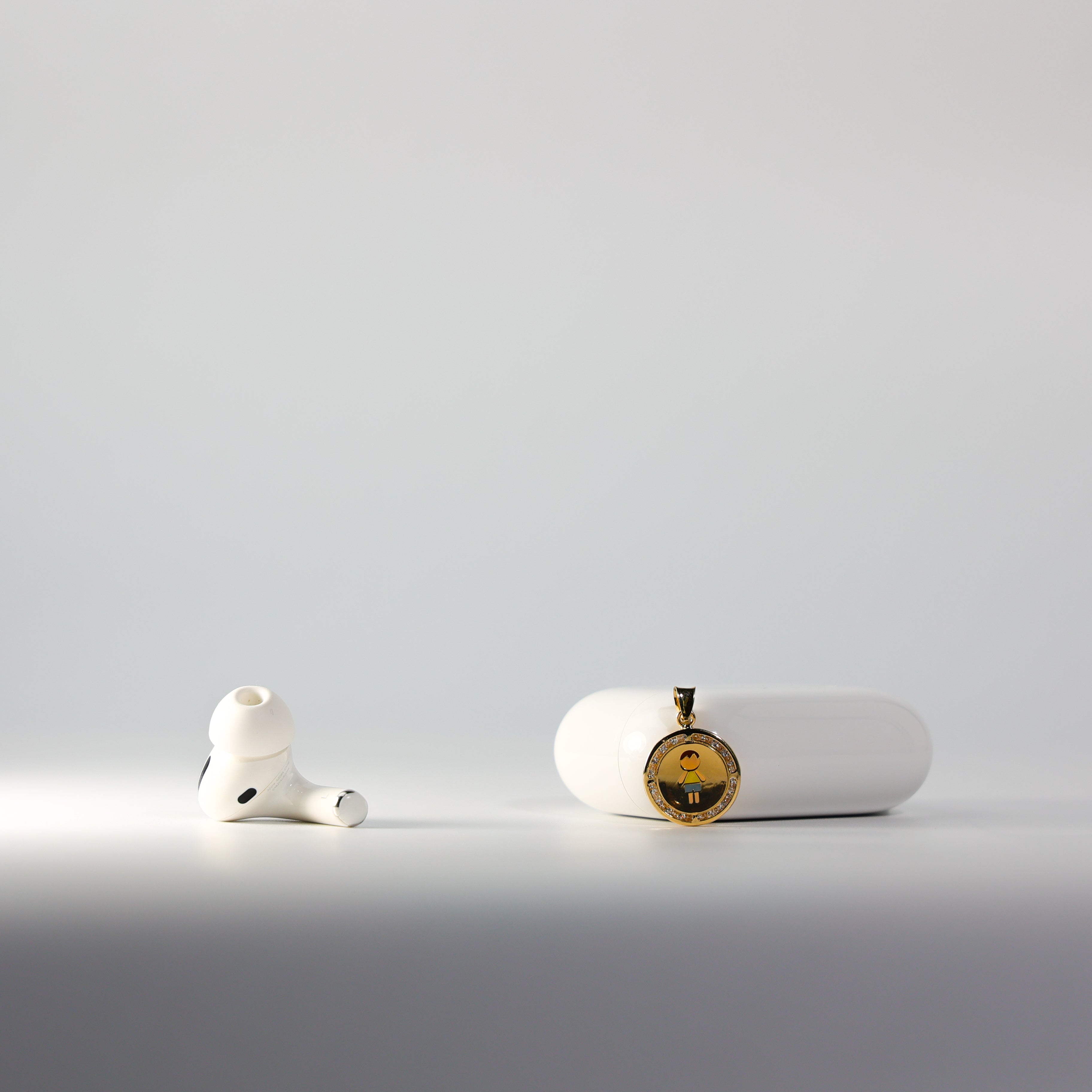 14k Gold Boy Medal Pendant Charm Model-2400 - Charlie & Co. Jewelry