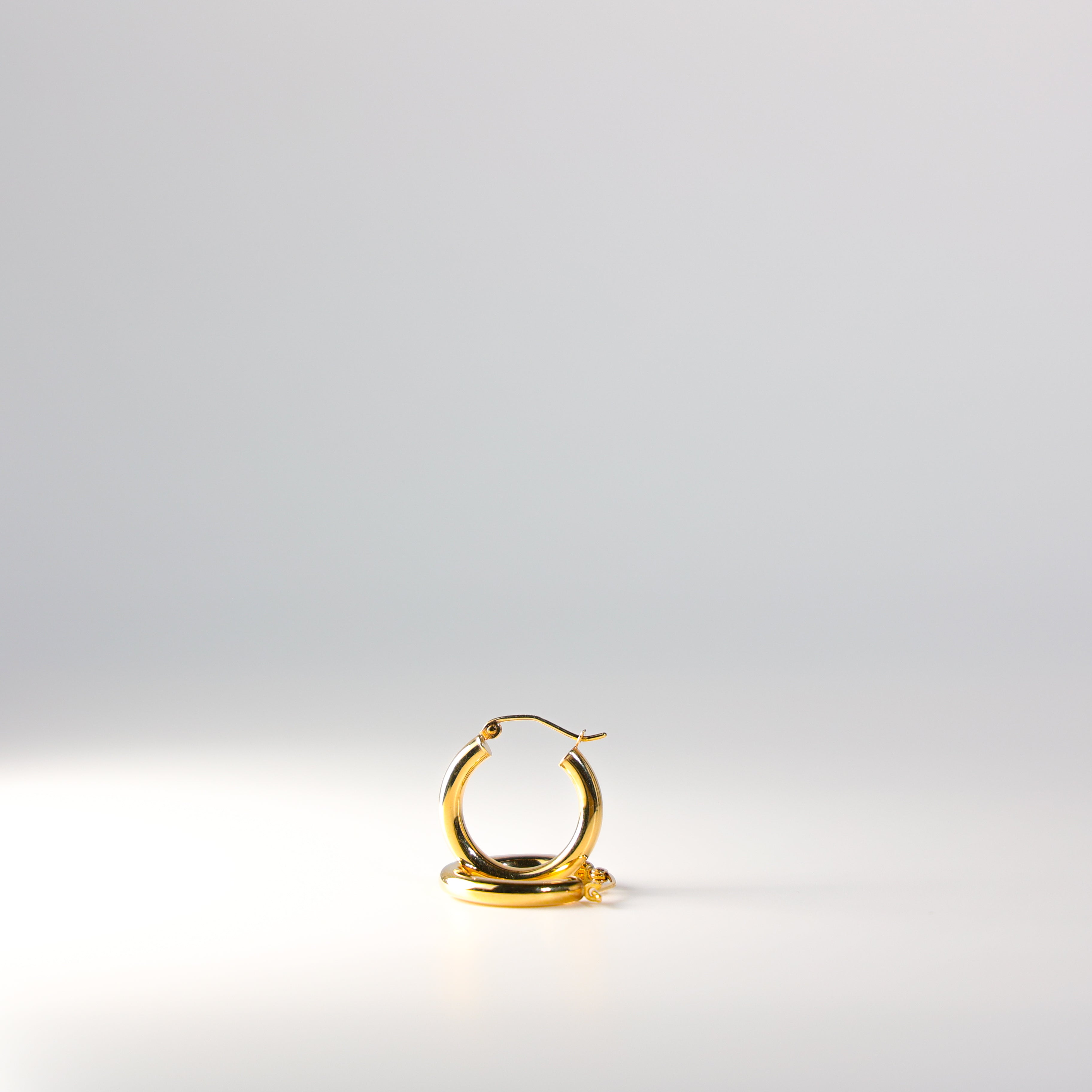 Gold 3mm Classic Plain Hoop Earrings (20mm) - Model 1029 - Charlie & Co. Jewelry