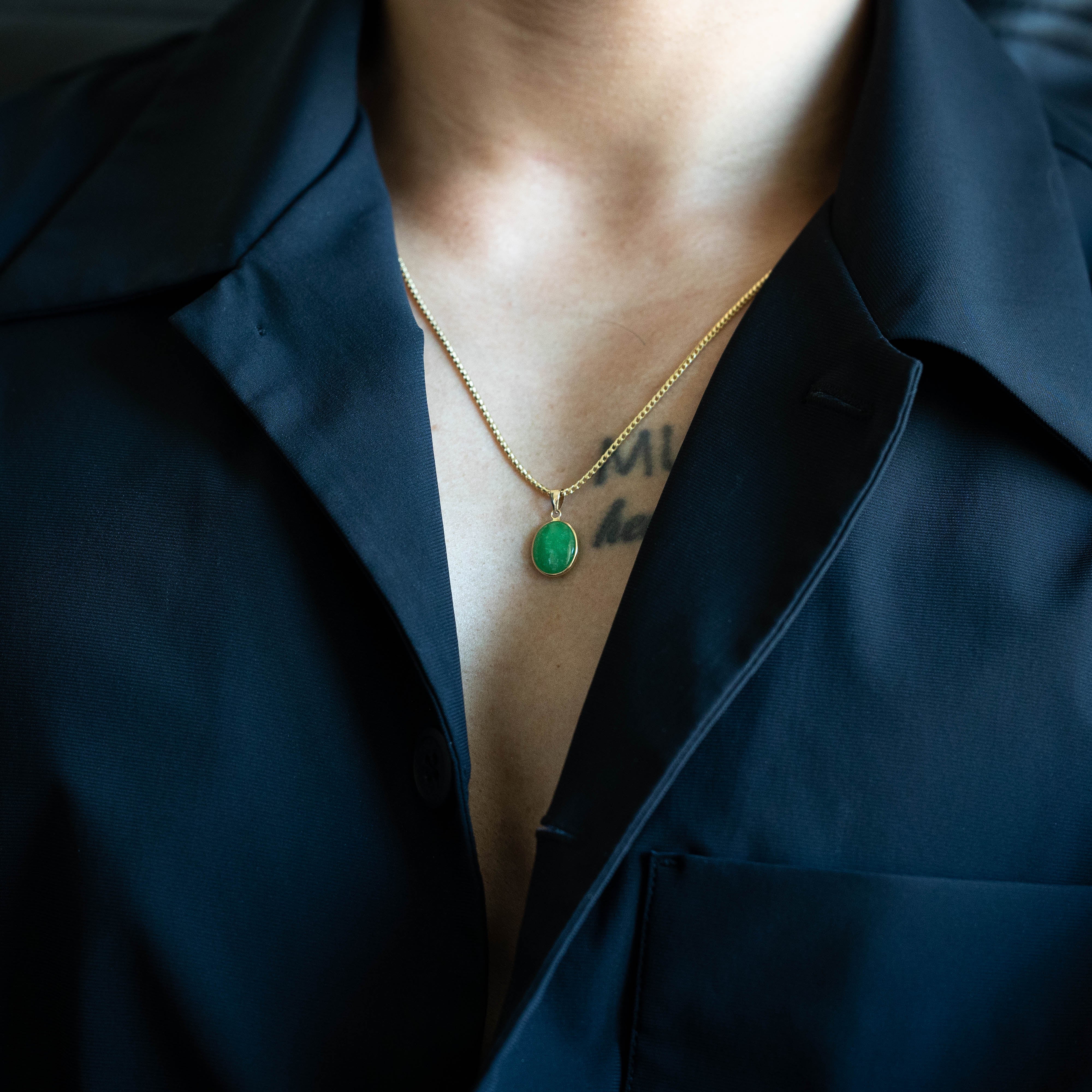 14k Green Jade Cabochon Oval Charm - Model XP5312