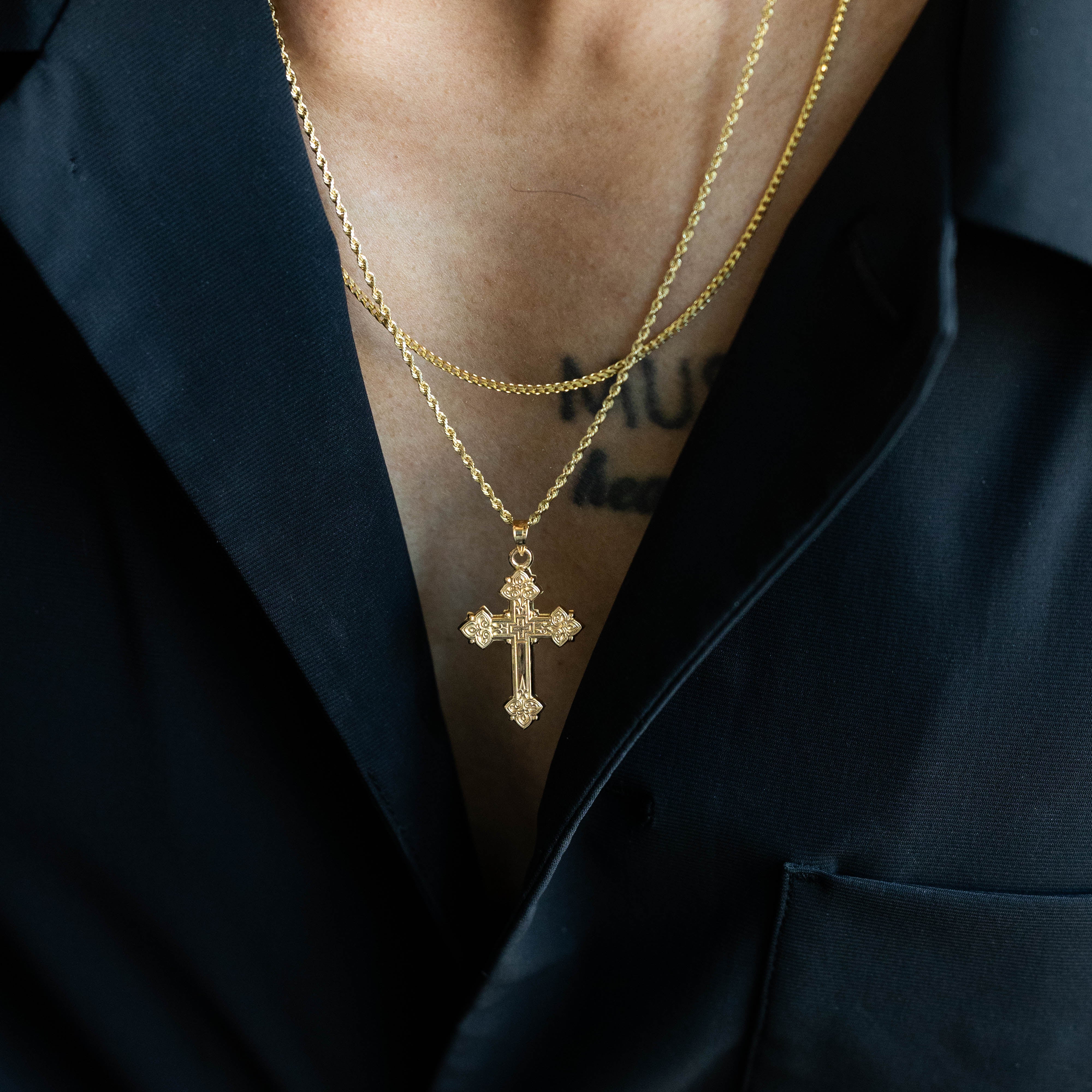 14K Gold Intricate Cross Religious Pendant - Model 883