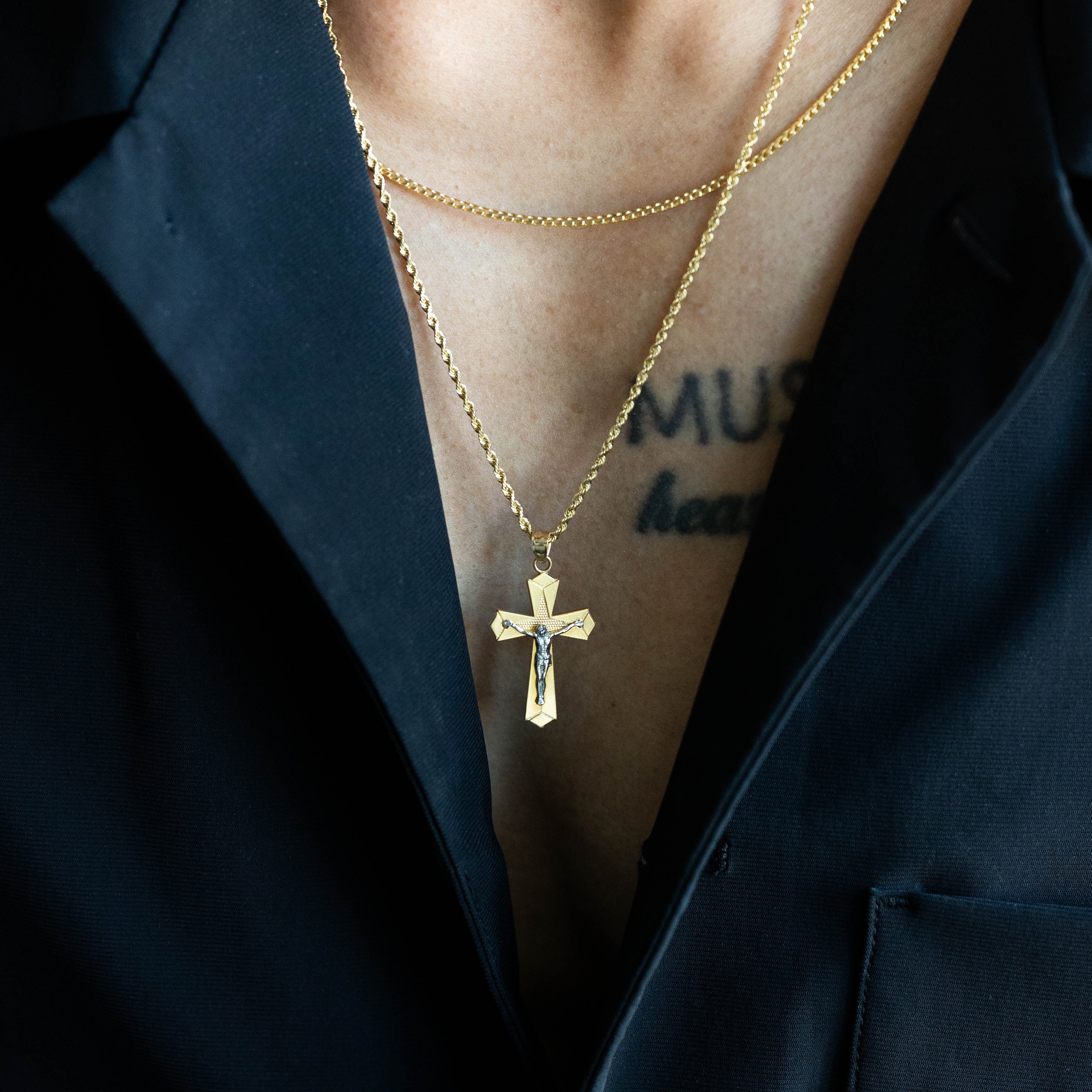 14K Gold Jesus Crucifix Cross Pendant - Model 981 - Charlie & Co. Jewelry