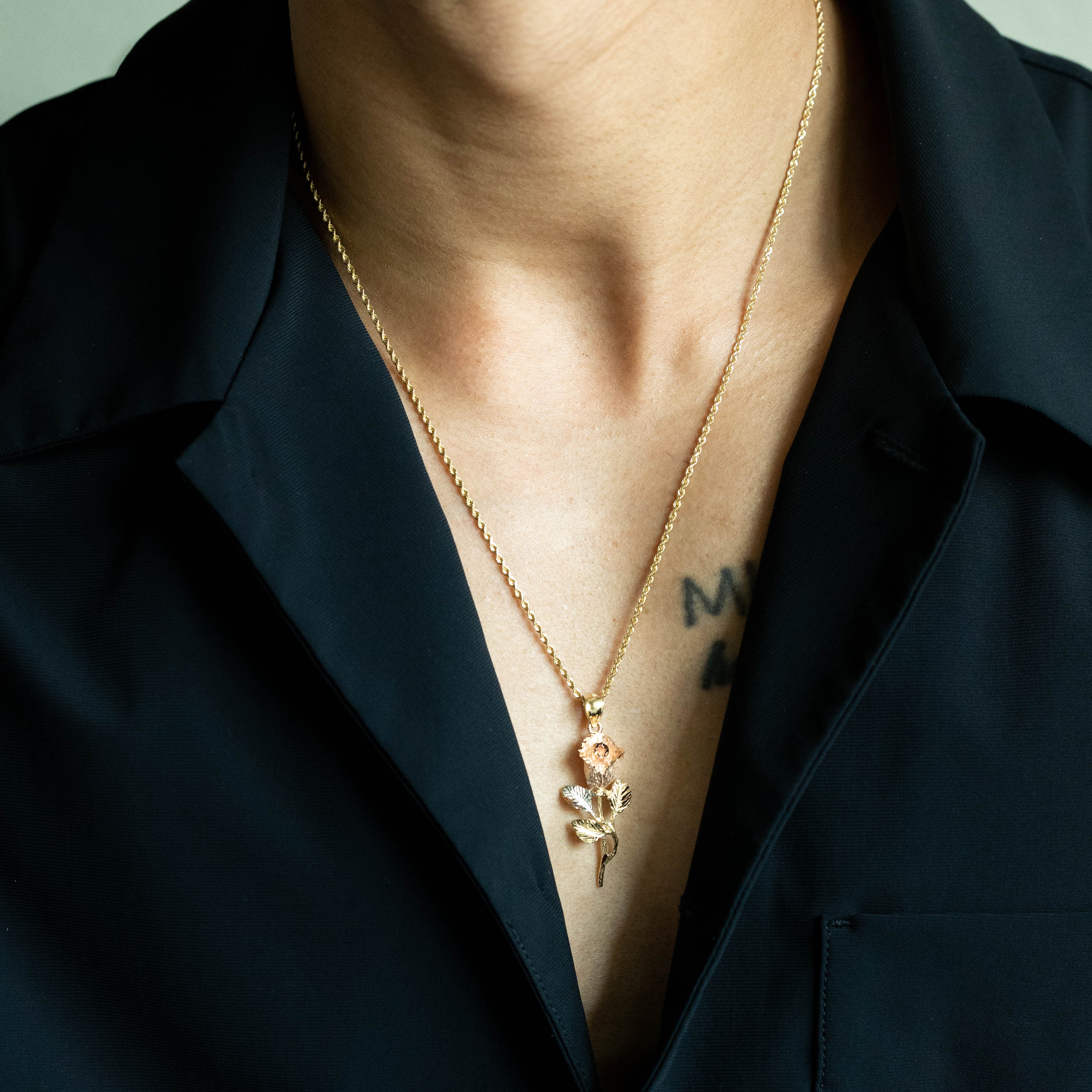 14K Gold Large Rose Flower Pendant - Model 1959