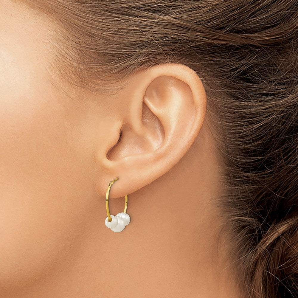 Gold Madi K 5-7mm Round White FWC Pearl Hoop Earrings - Model SE3046 - Charlie & Co. Jewelry