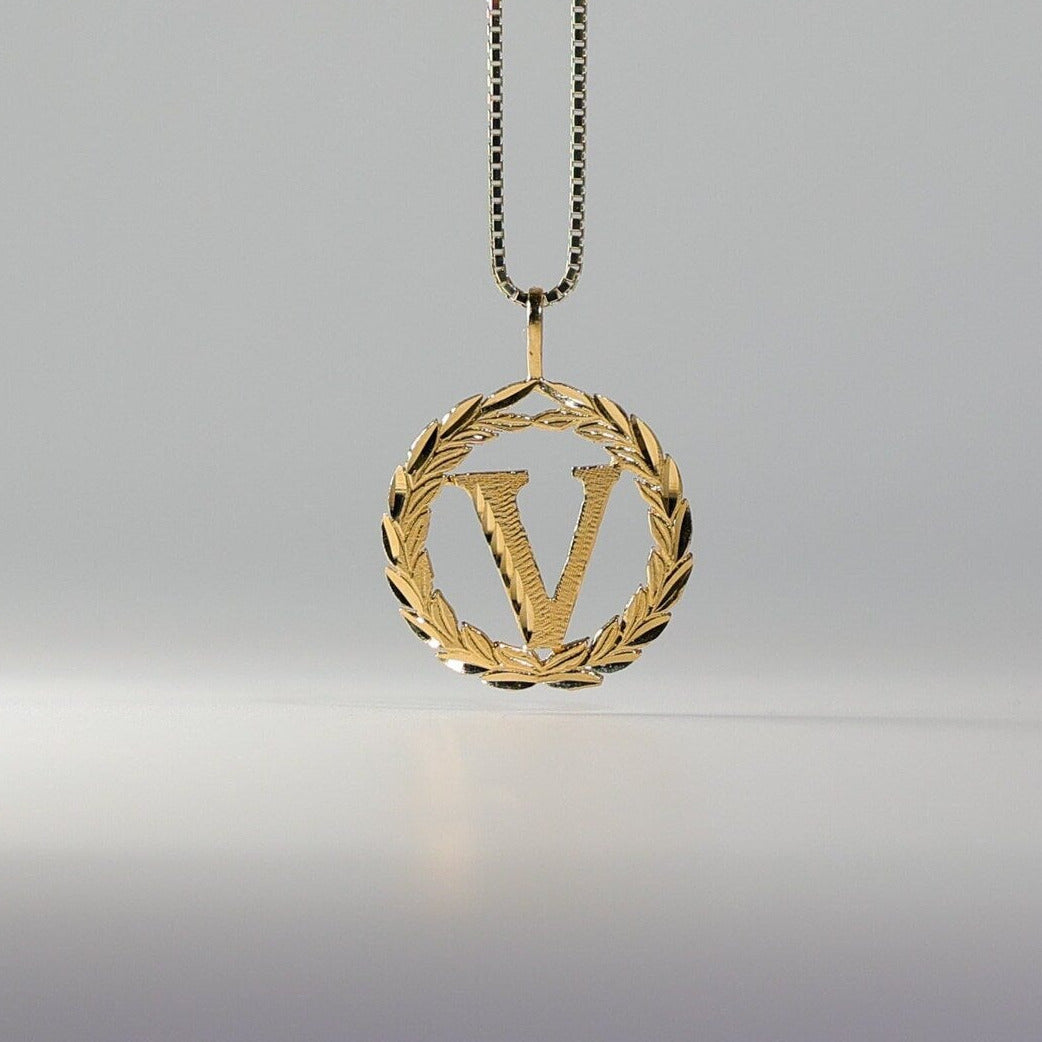 Gold Wreath V Initial Pendant | A-Z Pendants - Charlie & Co. Jewelry