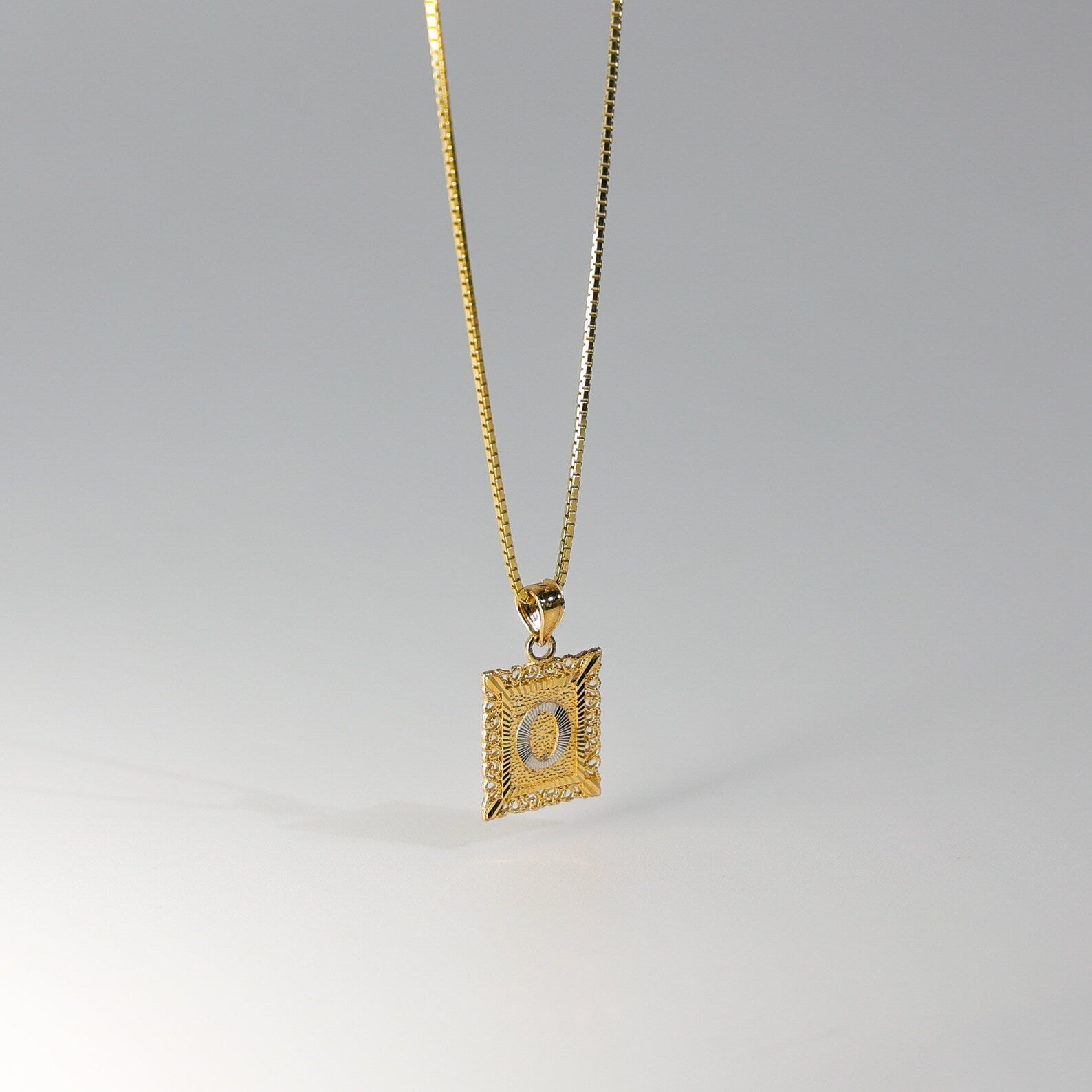 Gold Letter O Pendants | A-Z Gold Pendants - Charlie & Co. Jewelry
