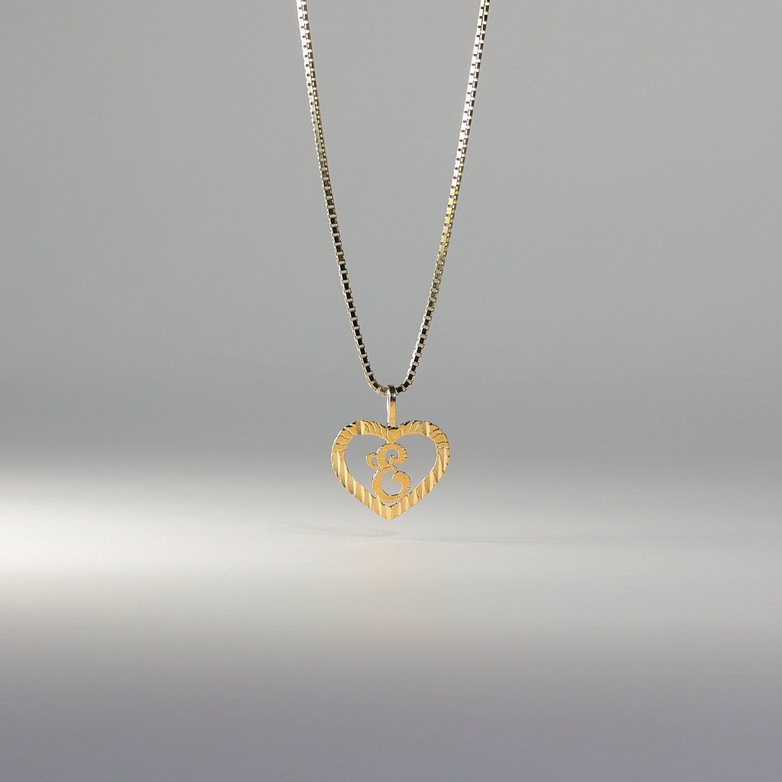 Gold Heart-Shaped Letter E Pendant | A-Z Pendants - Charlie & Co. Jewelry