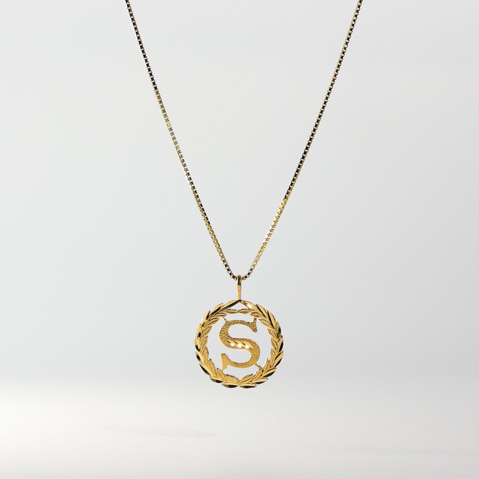 Gold Wreath S Initial Pendant | A-Z Pendants - Charlie & Co. Jewelry