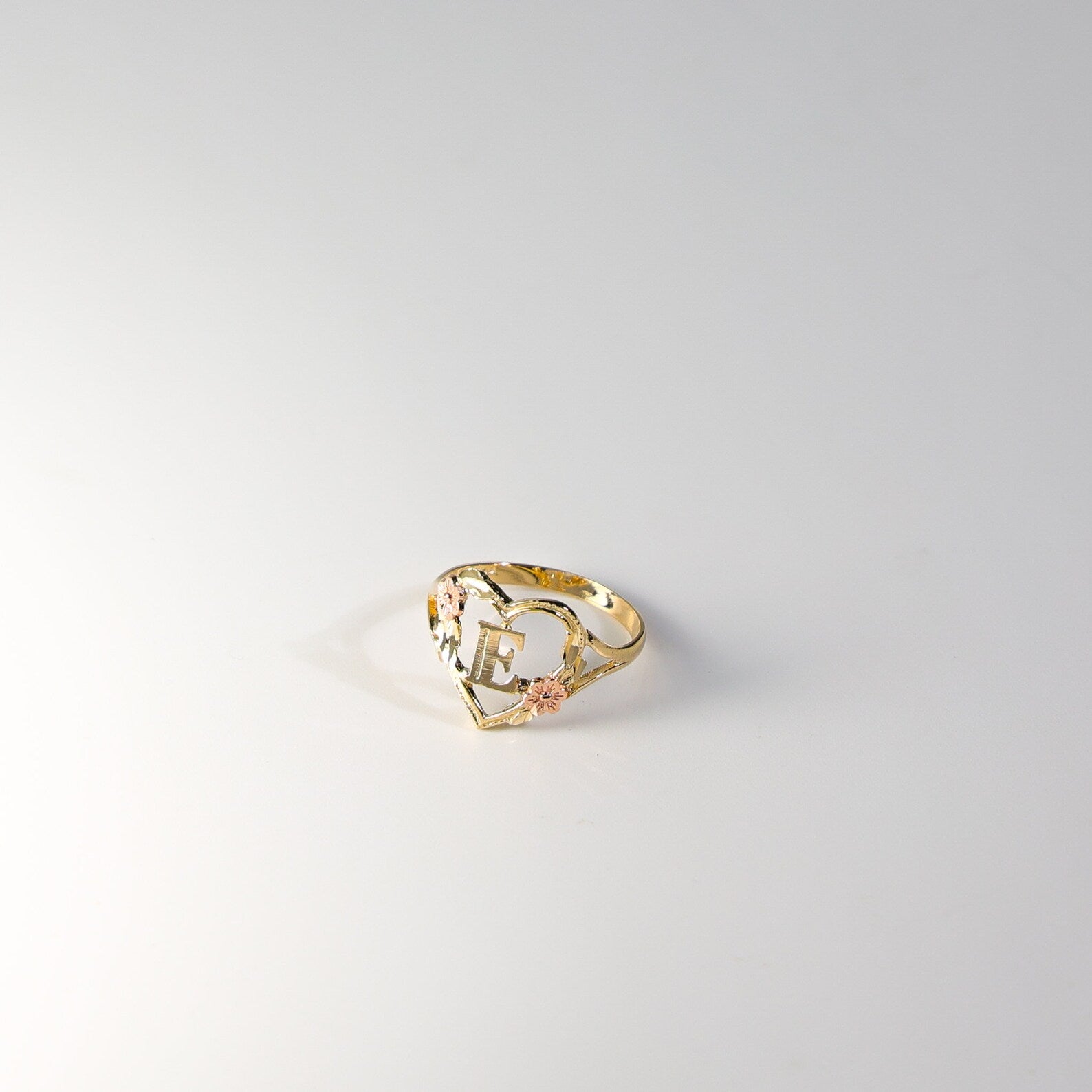 14K Gold Heart & Rose Initial "E" Ring - Charlie & Co. Jewelry