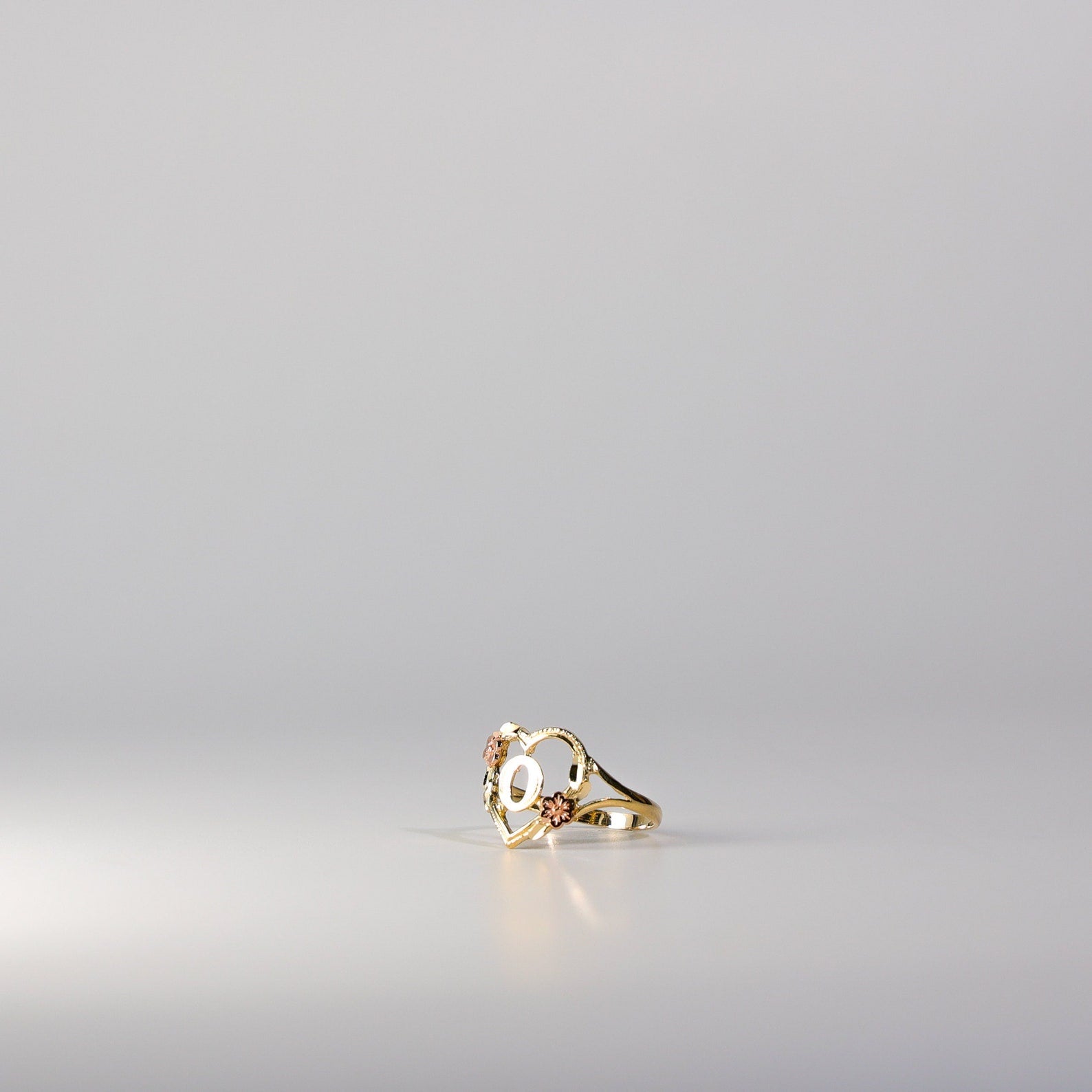 14K Gold Heart & Rose Initial "O" Ring - Charlie & Co. Jewelry