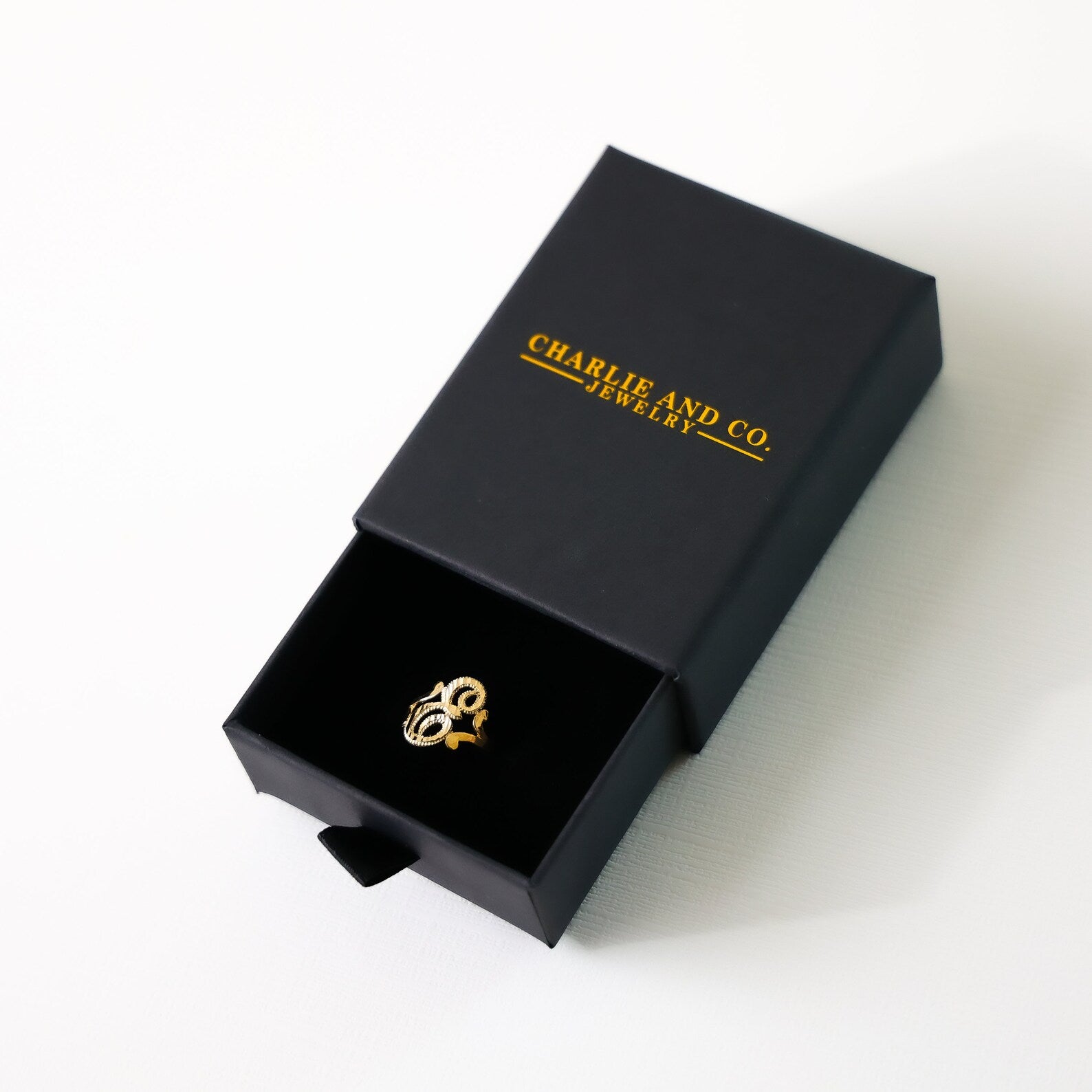 14K Gold Cursive Initial "E" Ring - Charlie & Co. Jewelry
