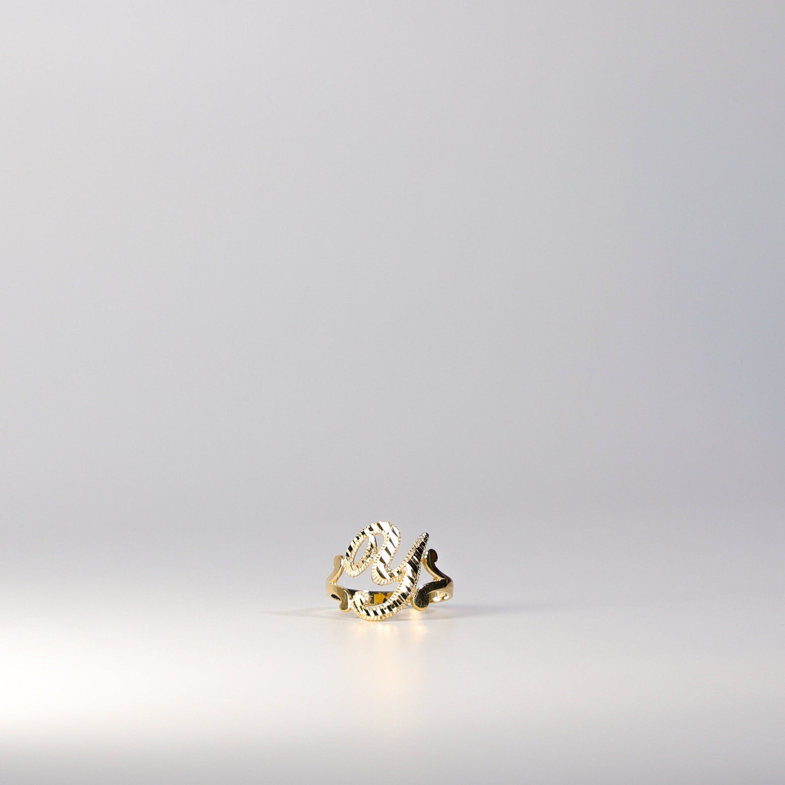 14K Gold Cursive Initial "Y" Ring - Charlie & Co. Jewelry