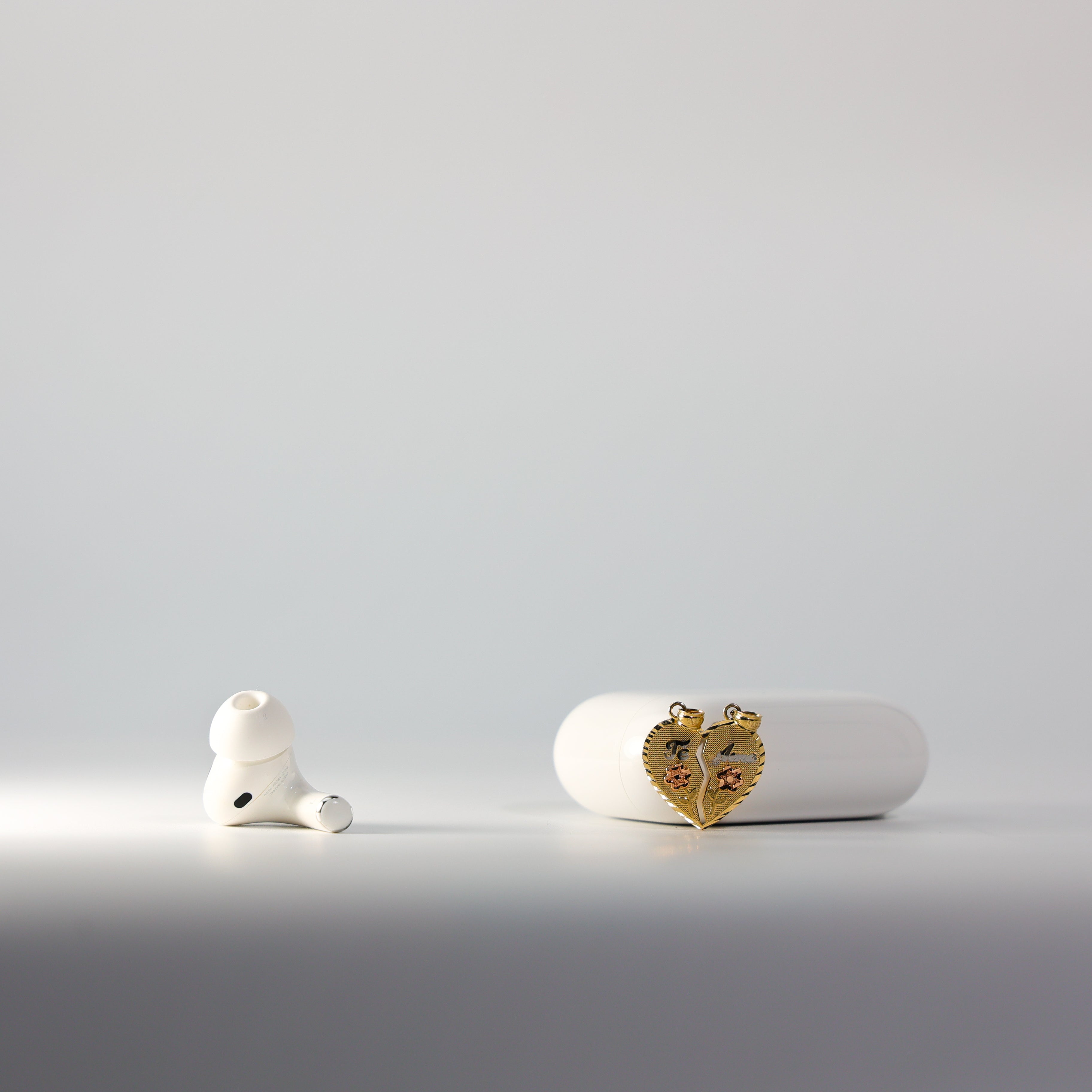 Gold Te Amo Heart Pendant Model-2375 - Charlie & Co. Jewelry