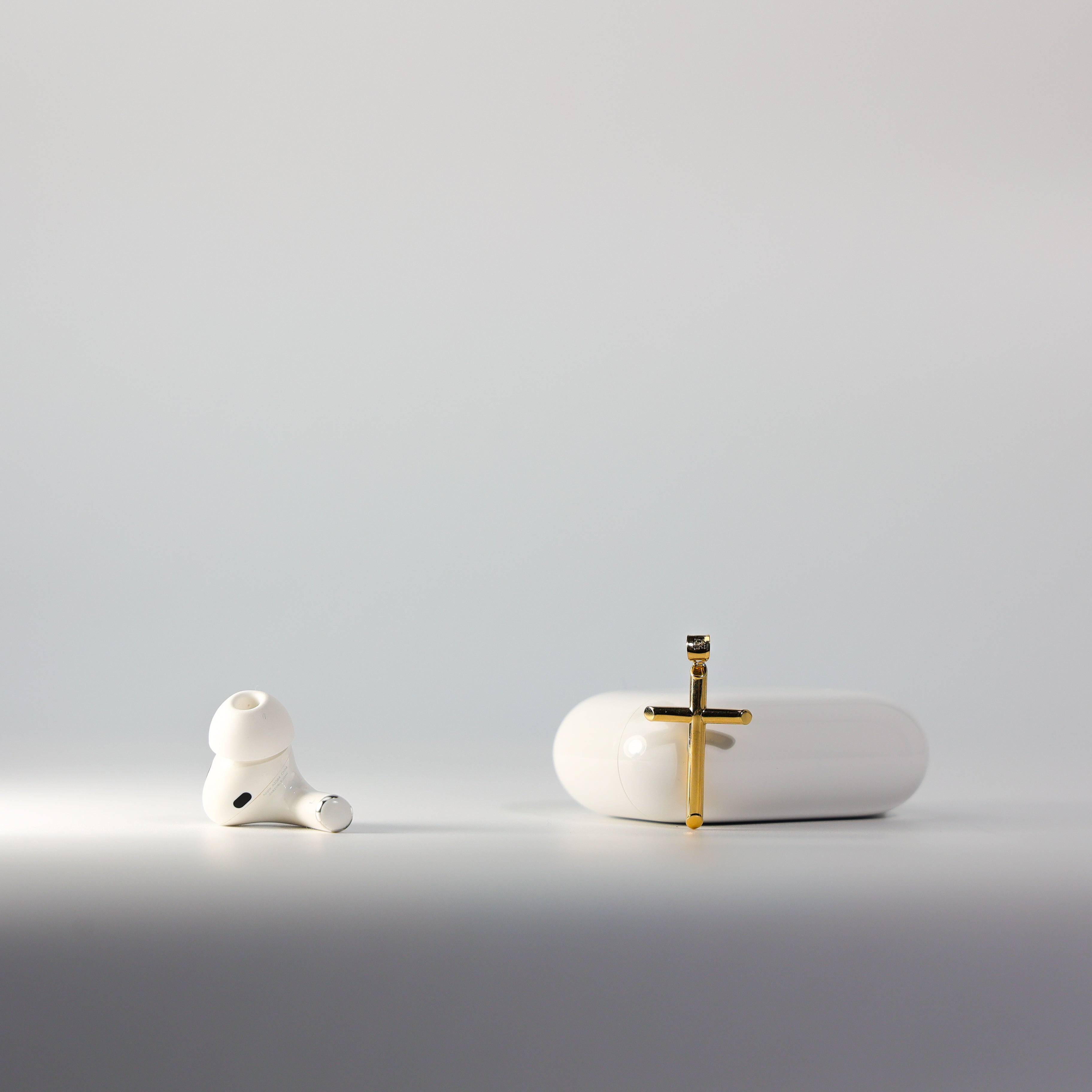 Gold Classic Tube Cross Pendant Model-16 - Charlie & Co. Jewelry