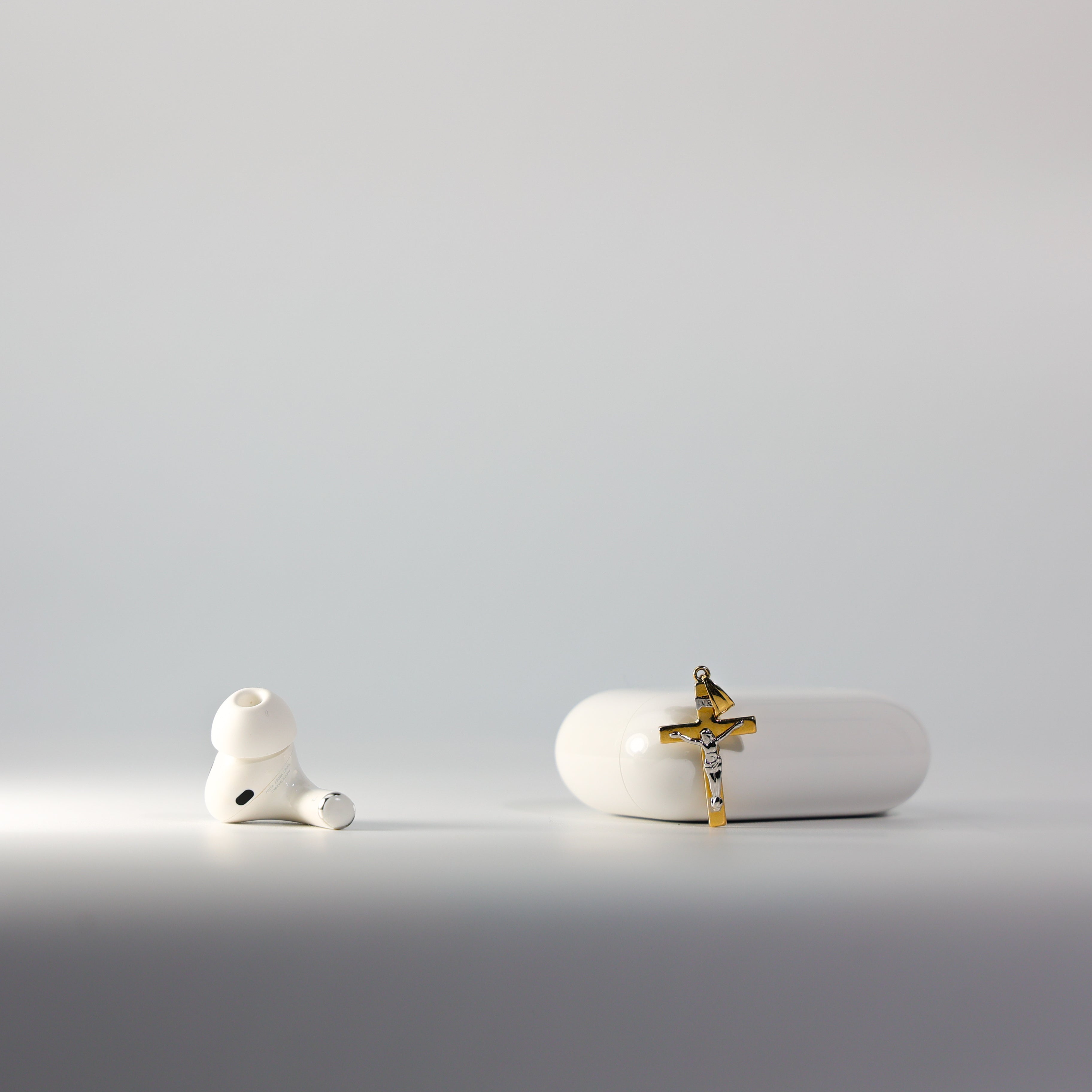 Gold Crucifix Cross Pendant Model-2173 - Charlie & Co. Jewelry