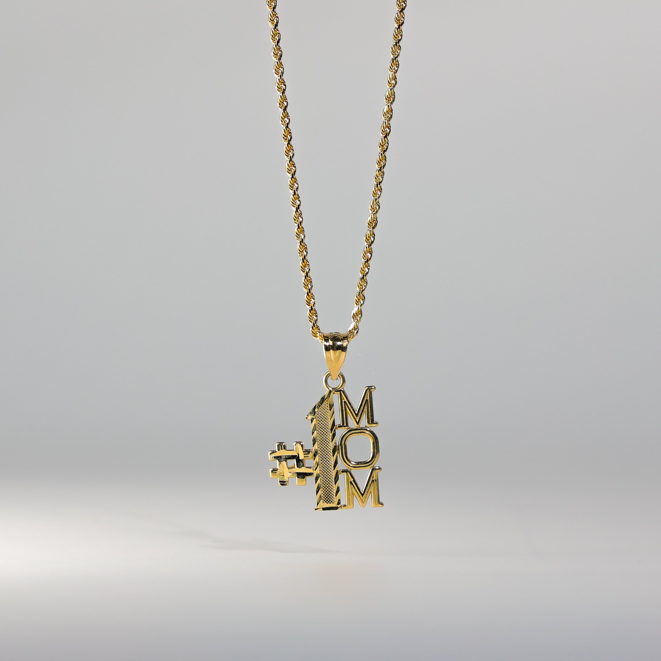 Gold #1 Mom Heart Pendant - Charlie & Co. Jewelry