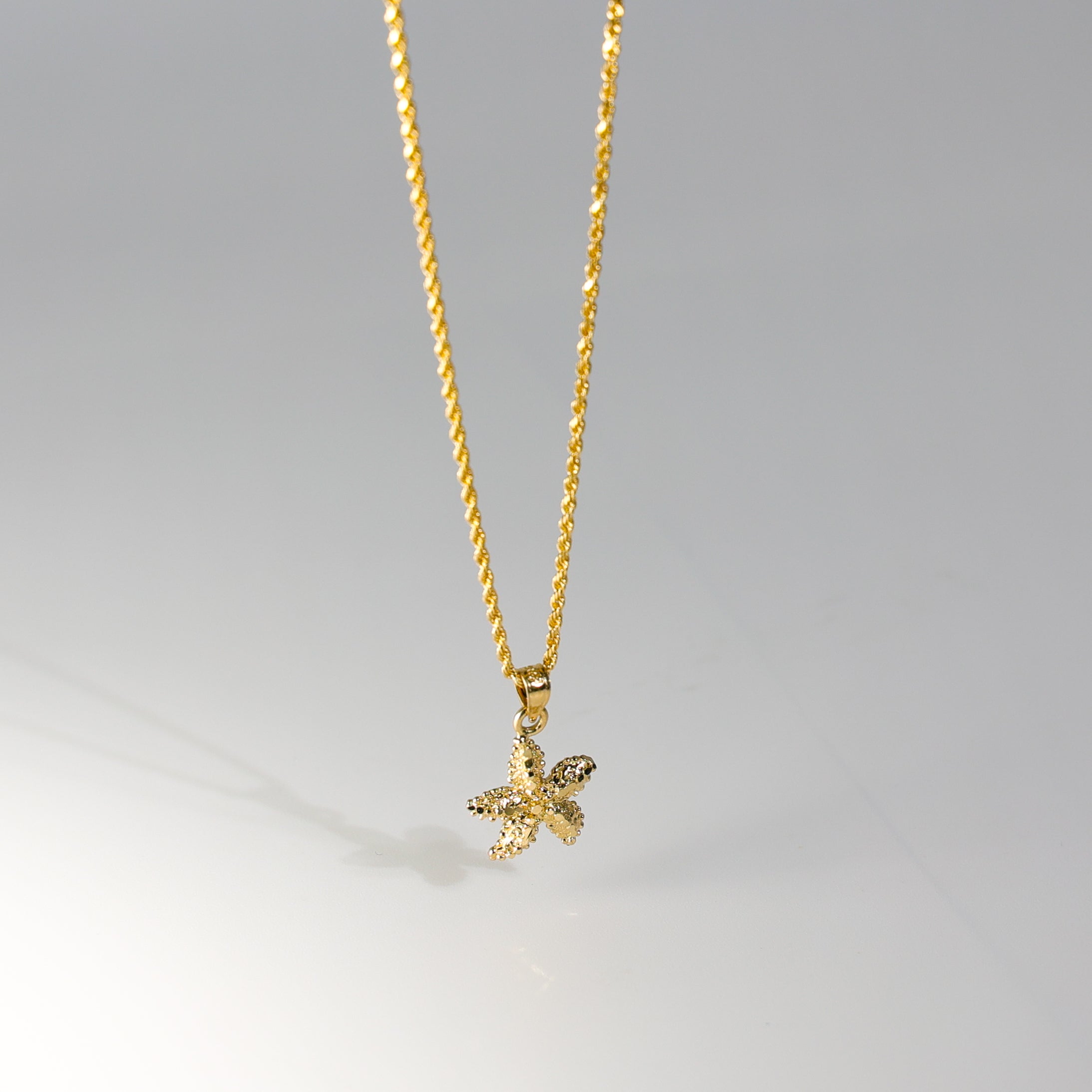 Gold Starfish Pendant Model-1689 - Charlie & Co. Jewelry