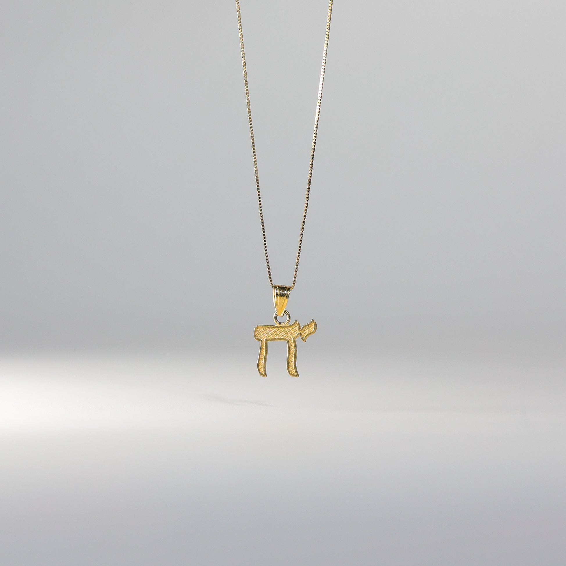 Gold Small Jewish Chai Pendant Model-1511 - Charlie & Co. Jewelry