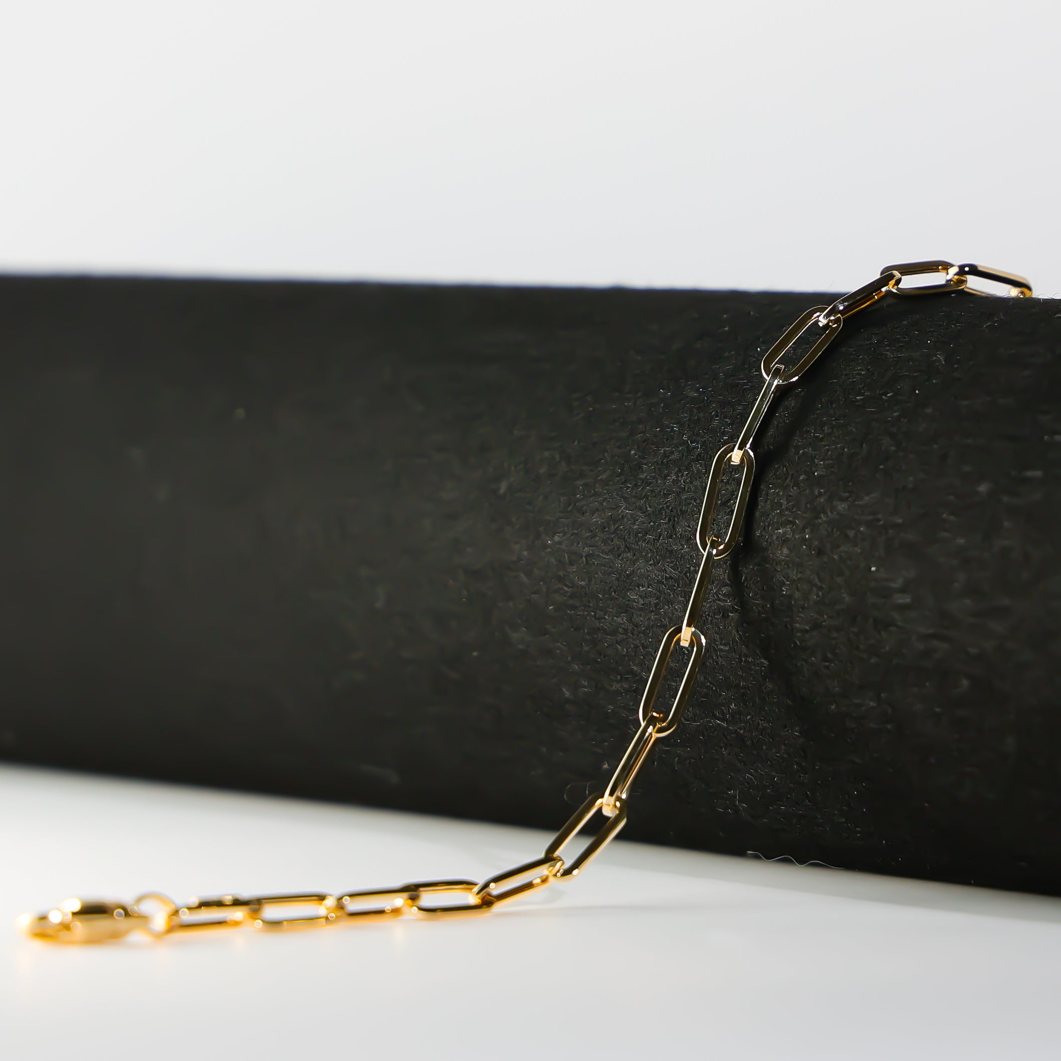 14K Gold 5.5MM Paperclip Chain Bracelet Model-AB0766 - Charlie & Co. Jewelry