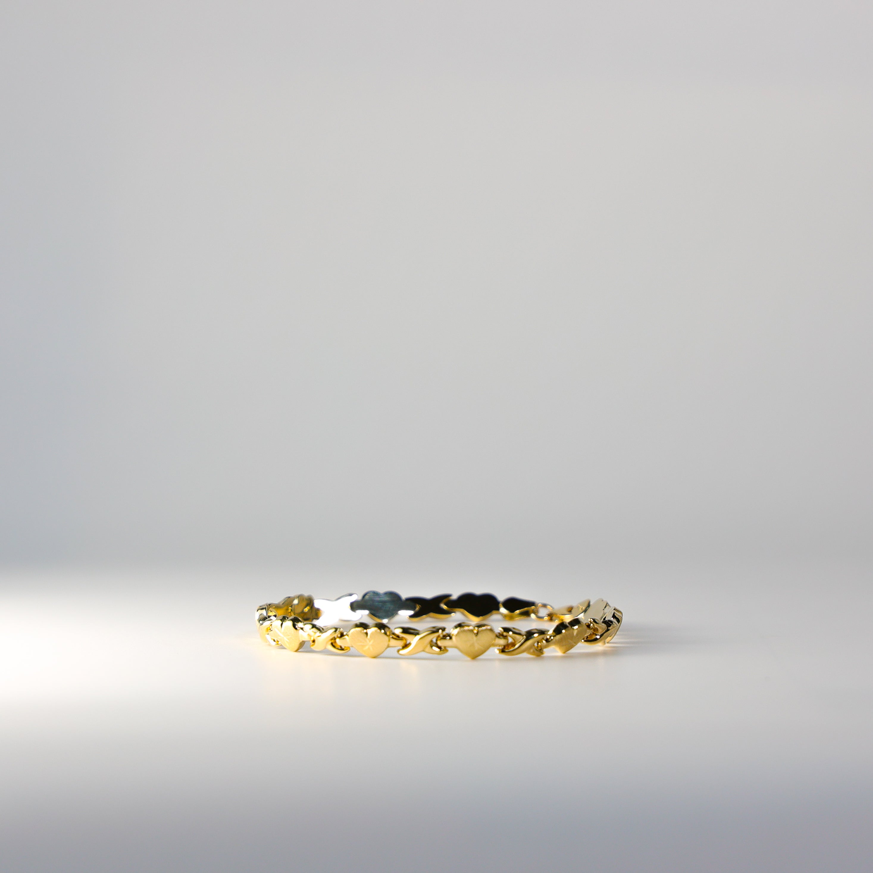 14K Gold XO Stampato Bracelet Model-AB0266 - Charlie & Co. Jewelry